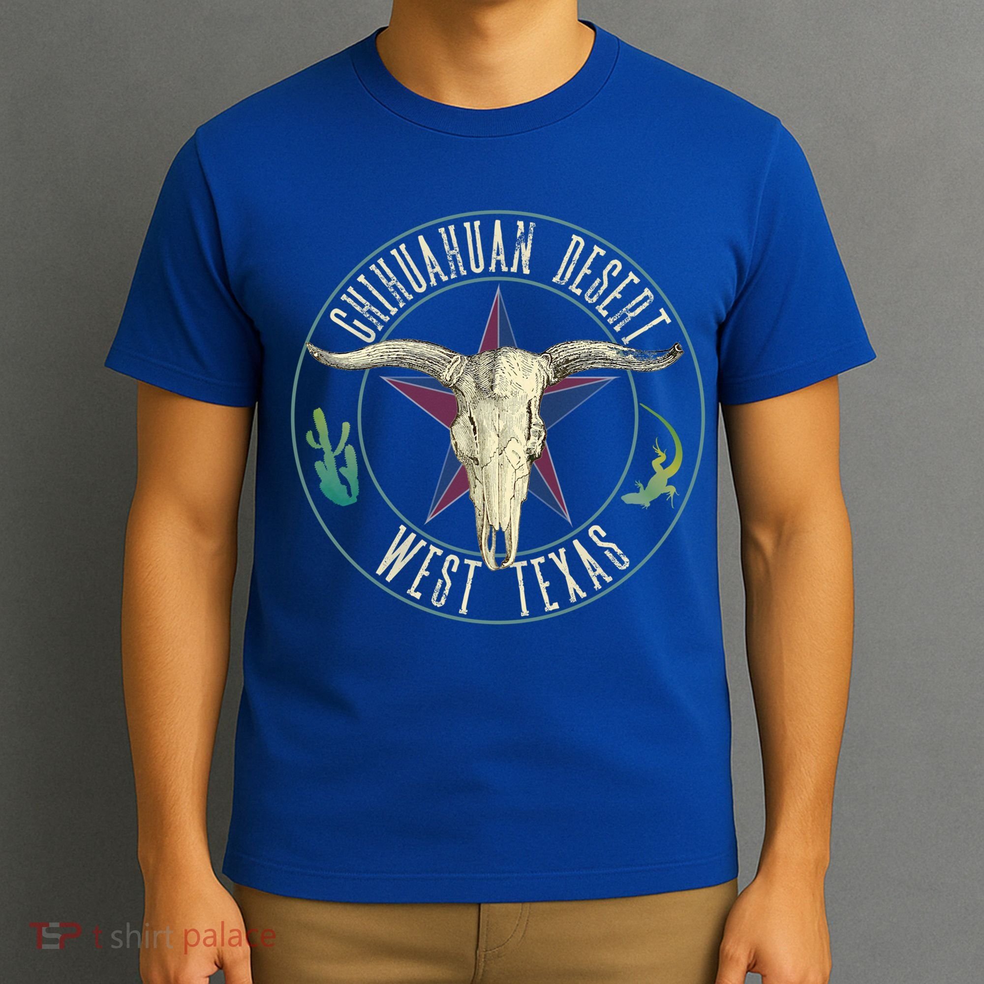Chihuahuan Desert West Texas Cow Skull Lizard Cactus Star Gift T-Shirt