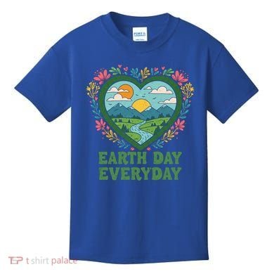 Cute Earth Day Everyday Retro Vintage Cute Gift Kids T-Shirt