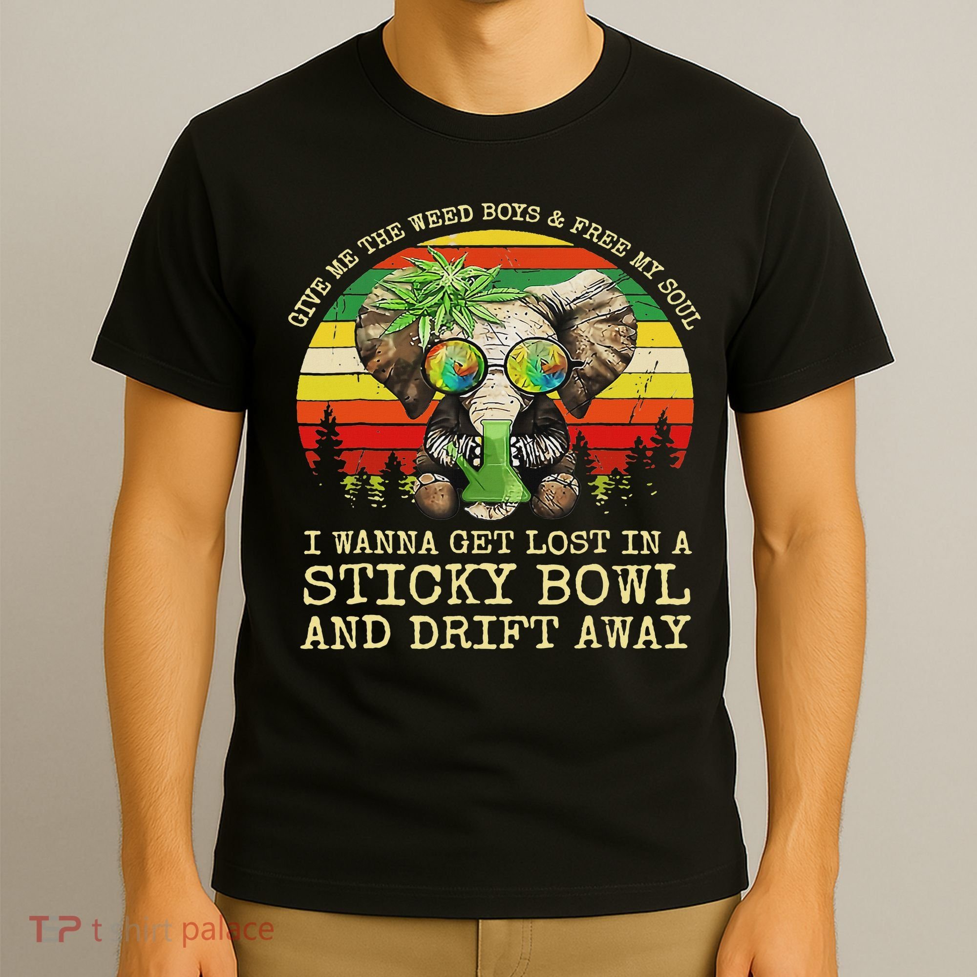 Cool Elephant Smoking Weed Bong Marijuana Cannabis Stoner T-Shirt