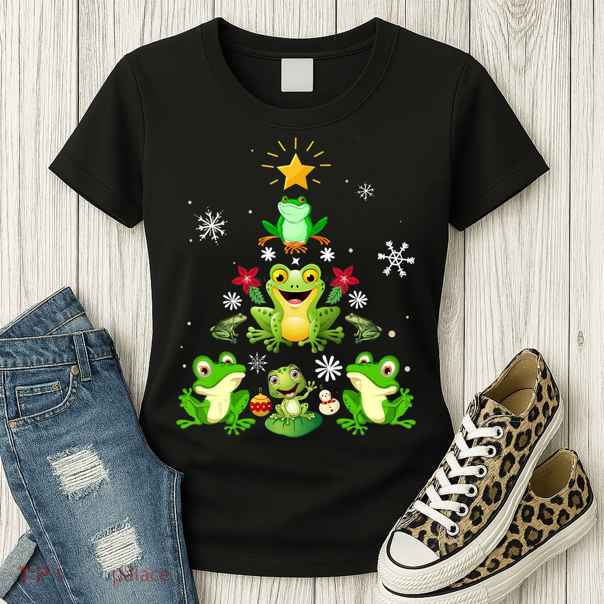 Cute frog Christmas Tree Lights Xmas Holidays Women's T-Shirt