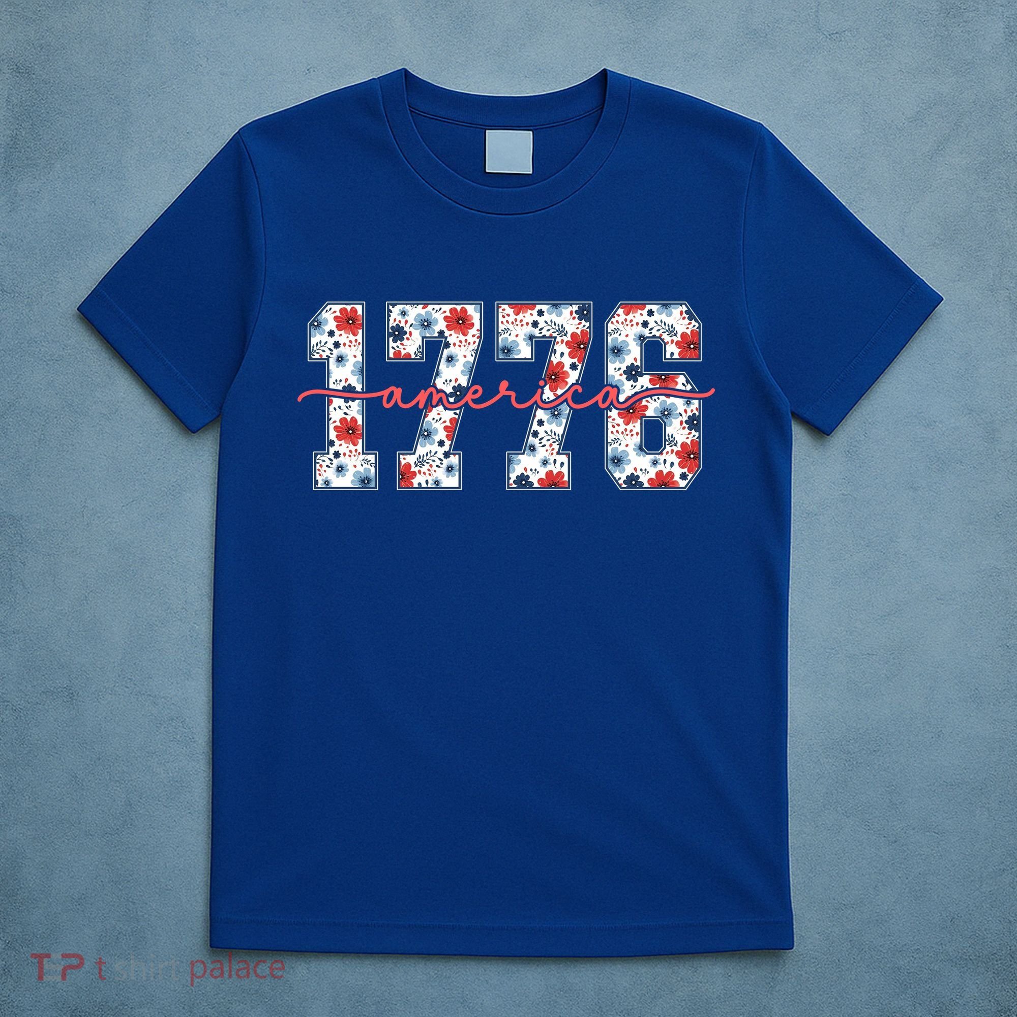 Cute Floral Flower Varsity Style 1776 America USA  T-Shirt