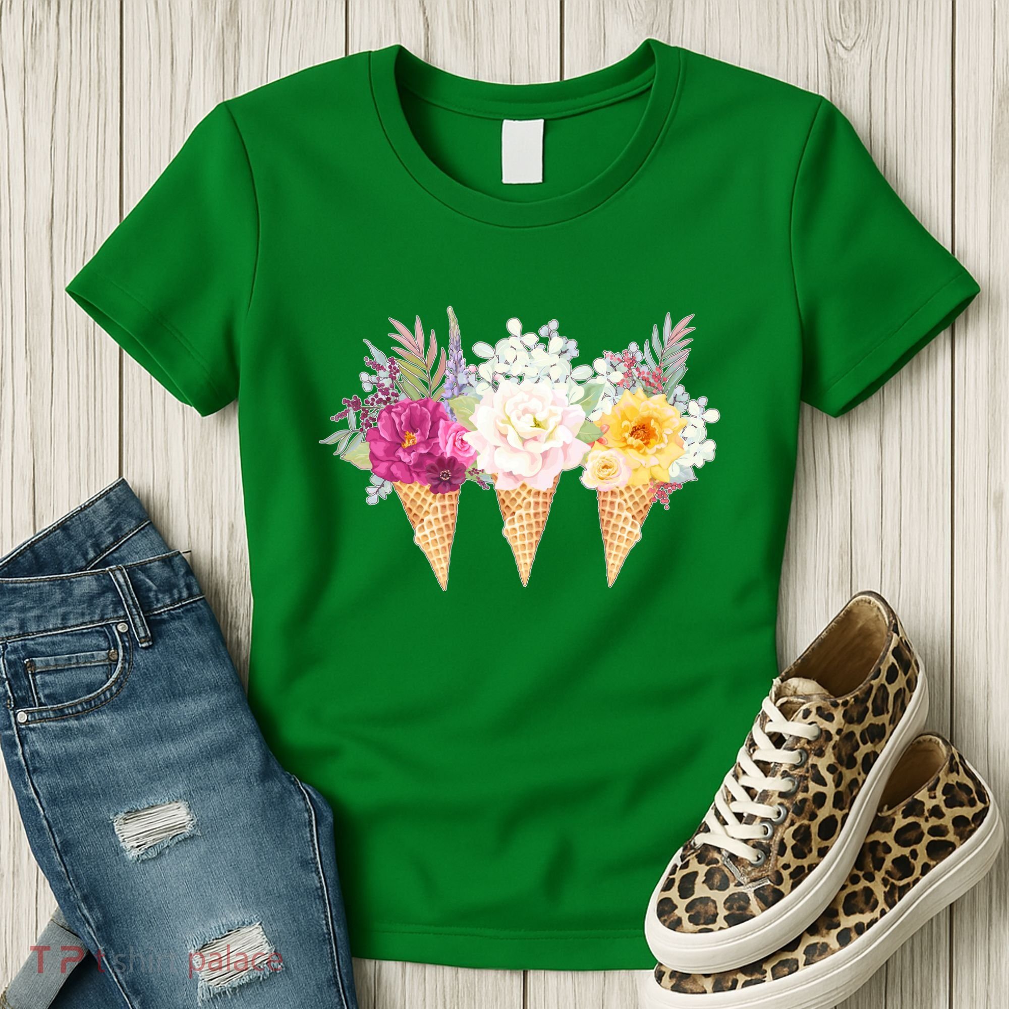 Cute Flower Ice Cream Cone Bouquets Women's T-Shirt