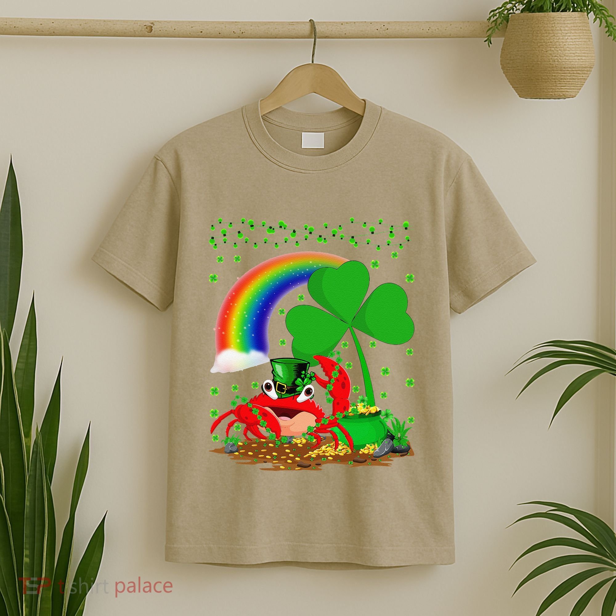 Crab Fish Lover Shamrock Leaf Rainbow Crab St Patrick's Day T-Shirt