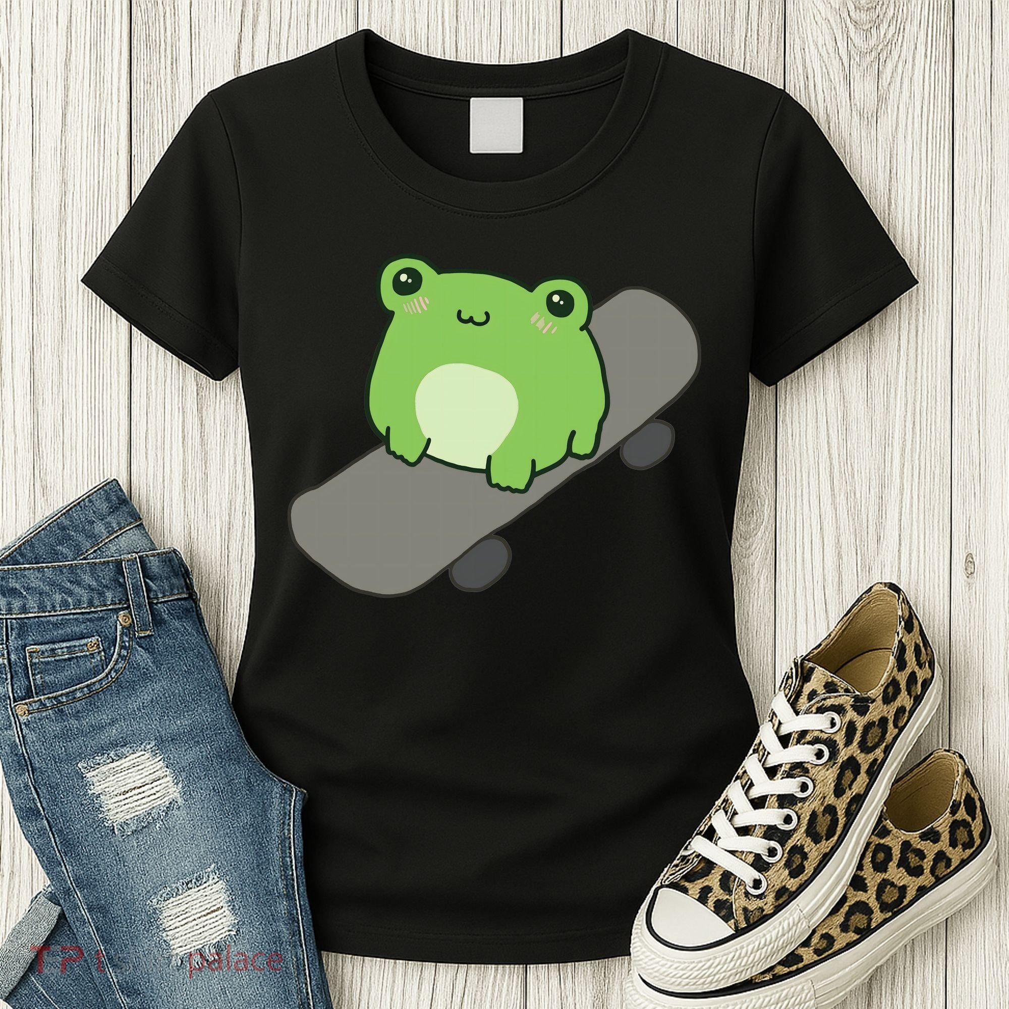 Cute Frog On Skateboard Kawaii Aesthetic Frog Women's T-Shirt
