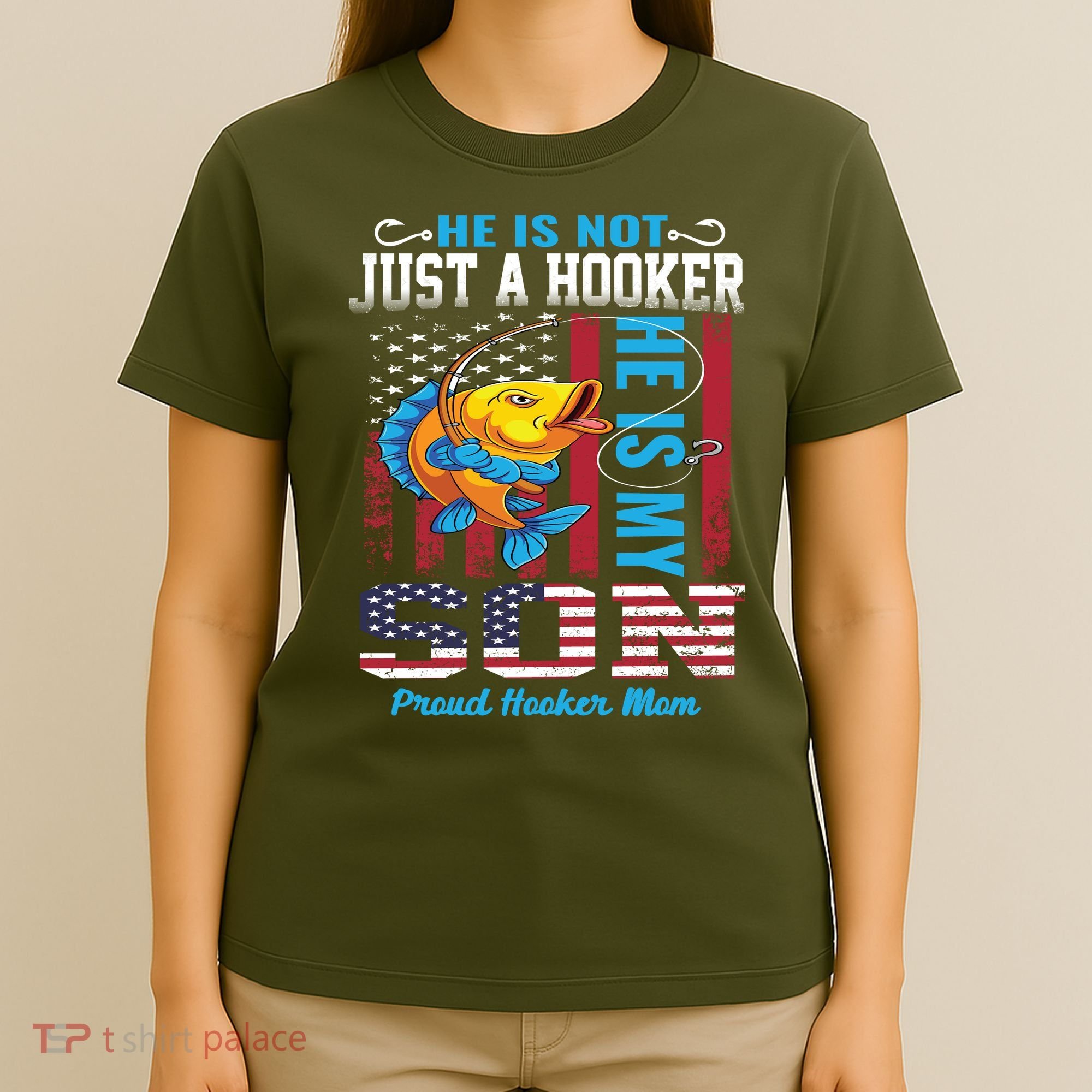 Cool Fishing Proud Hooker Mom T-Shirt