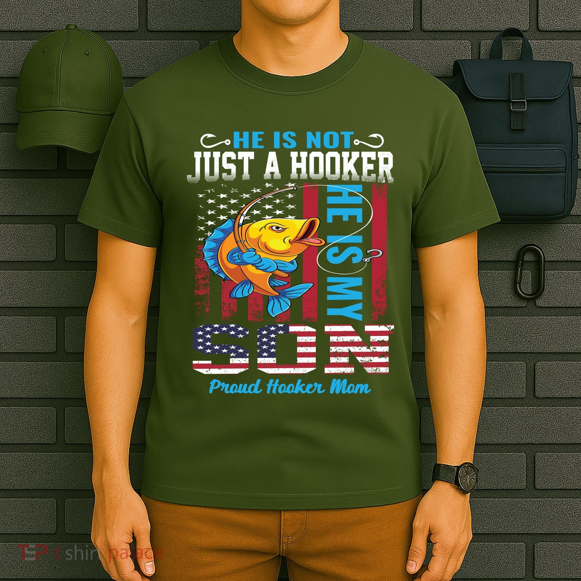 Cool Fishing Proud Hooker Mom T-Shirt