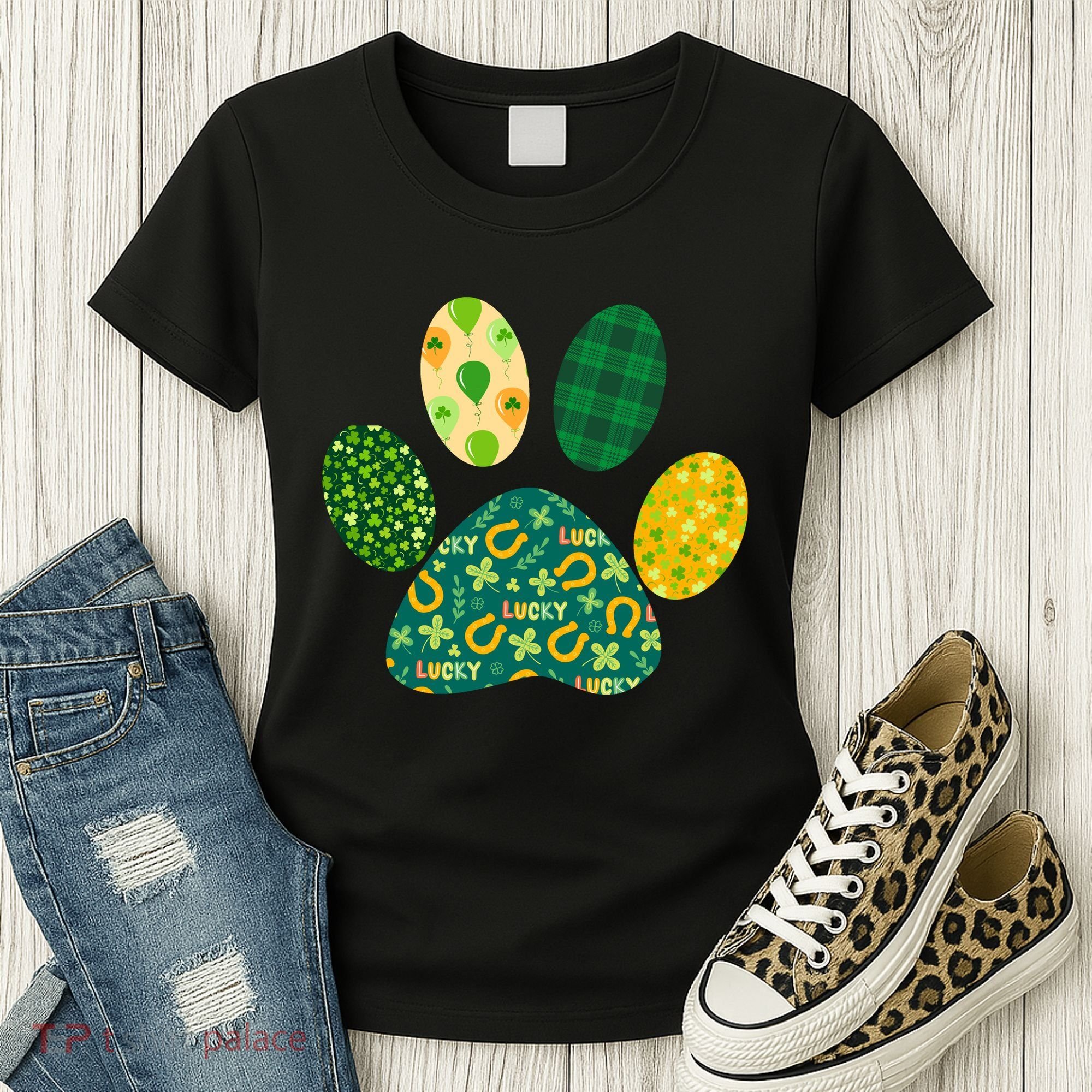 Cute Funny St Patrick's Day Patterns Pet Animal Paw Women's T-Shirt