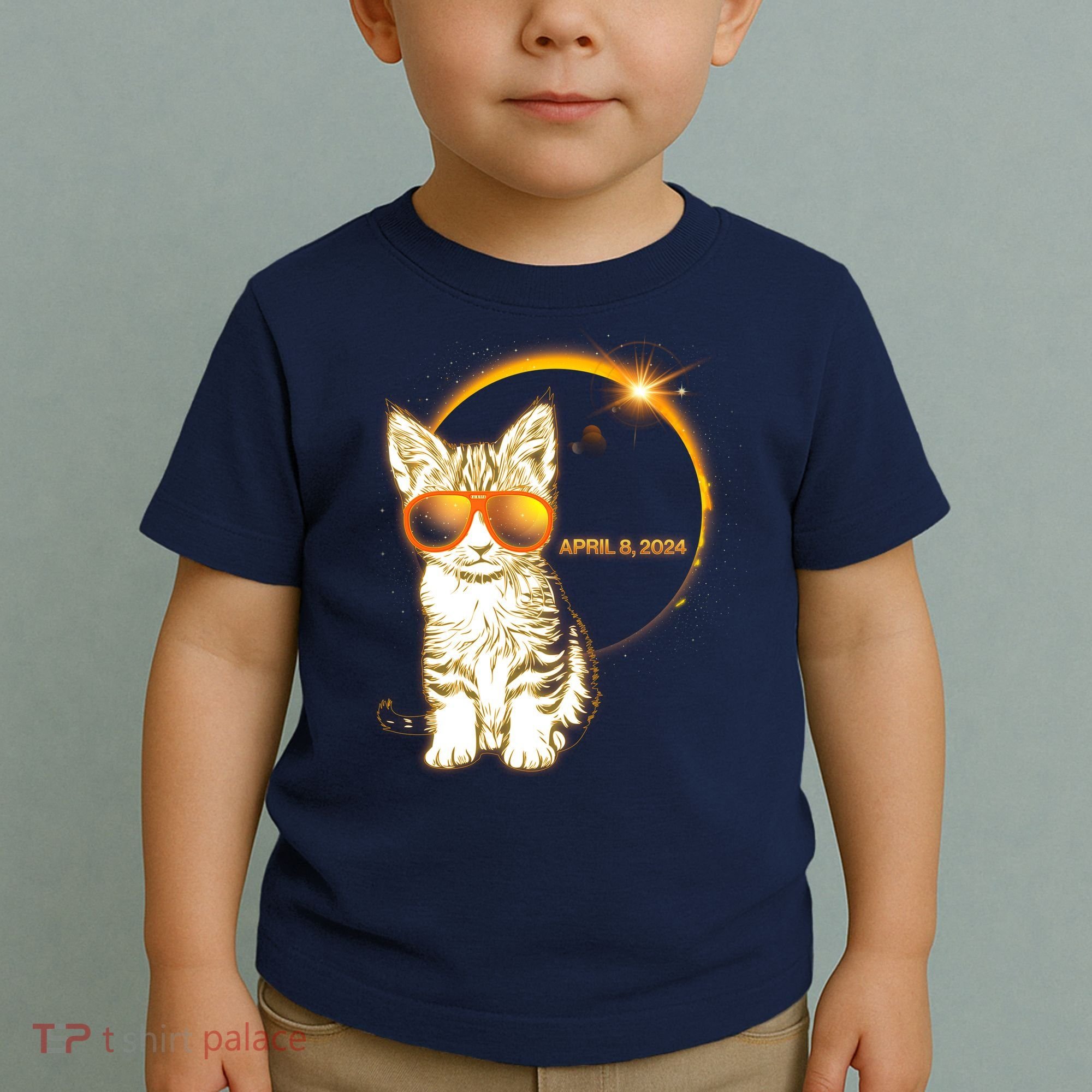 Cool Funny Total Solar Eclipse April 8 2024 Sunglasses Cat Kitten Toddler T-Shirt