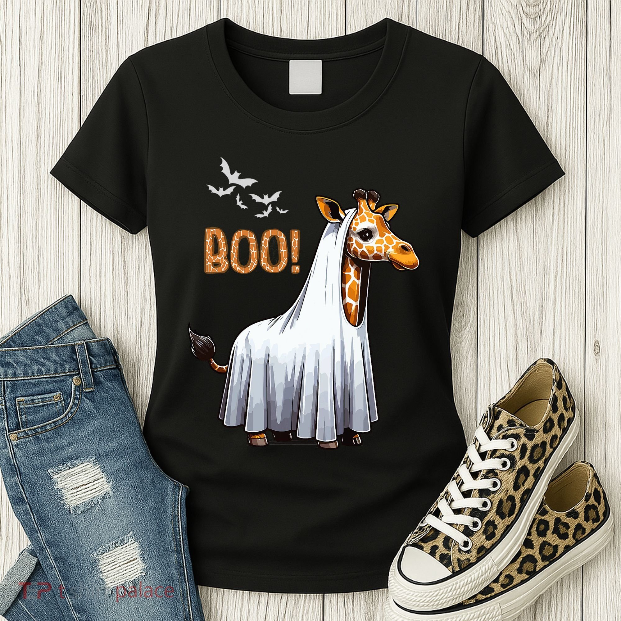 Cute Giraffe Boo Halloween Costume Zoo Lover Women's T-Shirt
