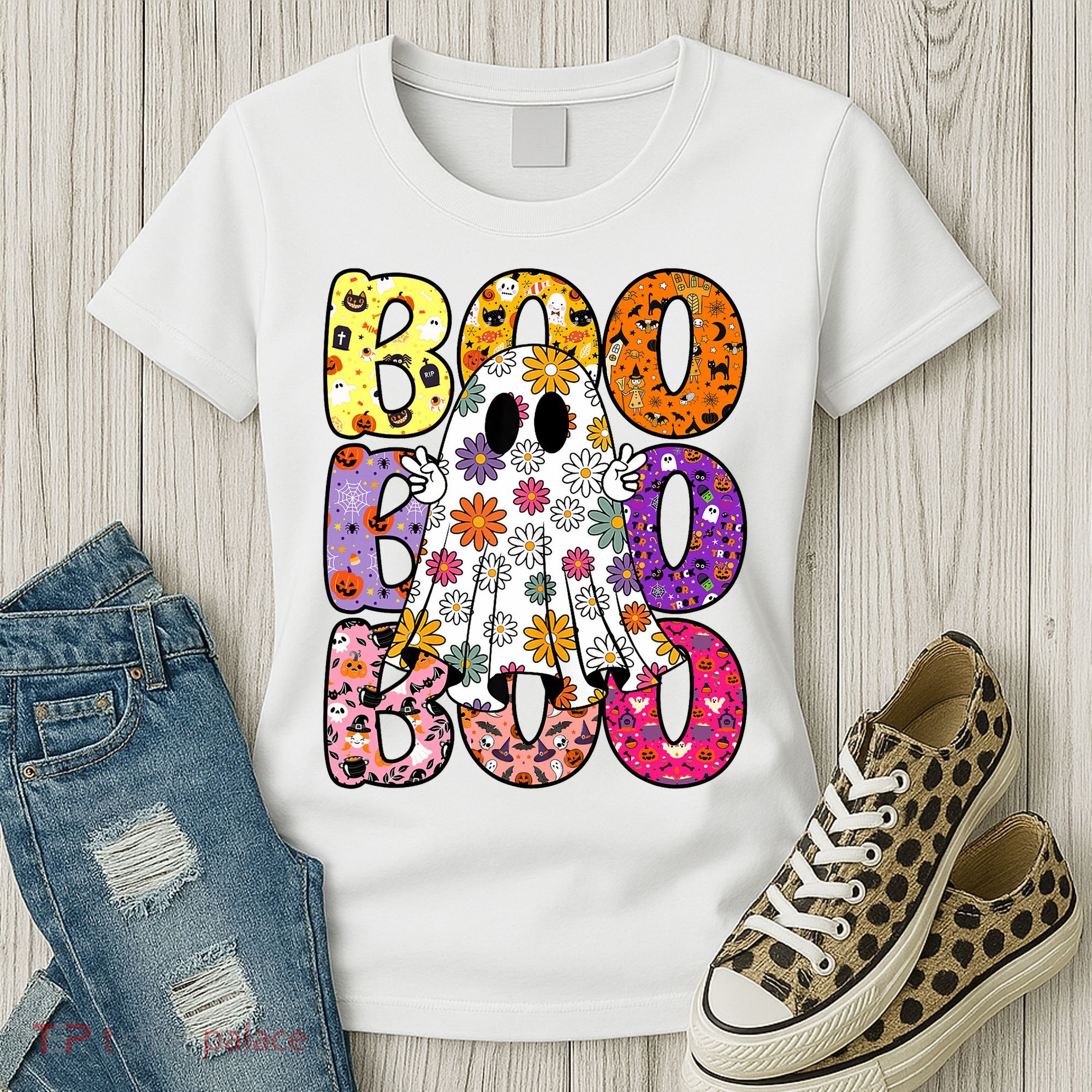 Cute Ghost Floral Boo Halloween Boy Girl Ghost Spooky Season Women's T-Shirt
