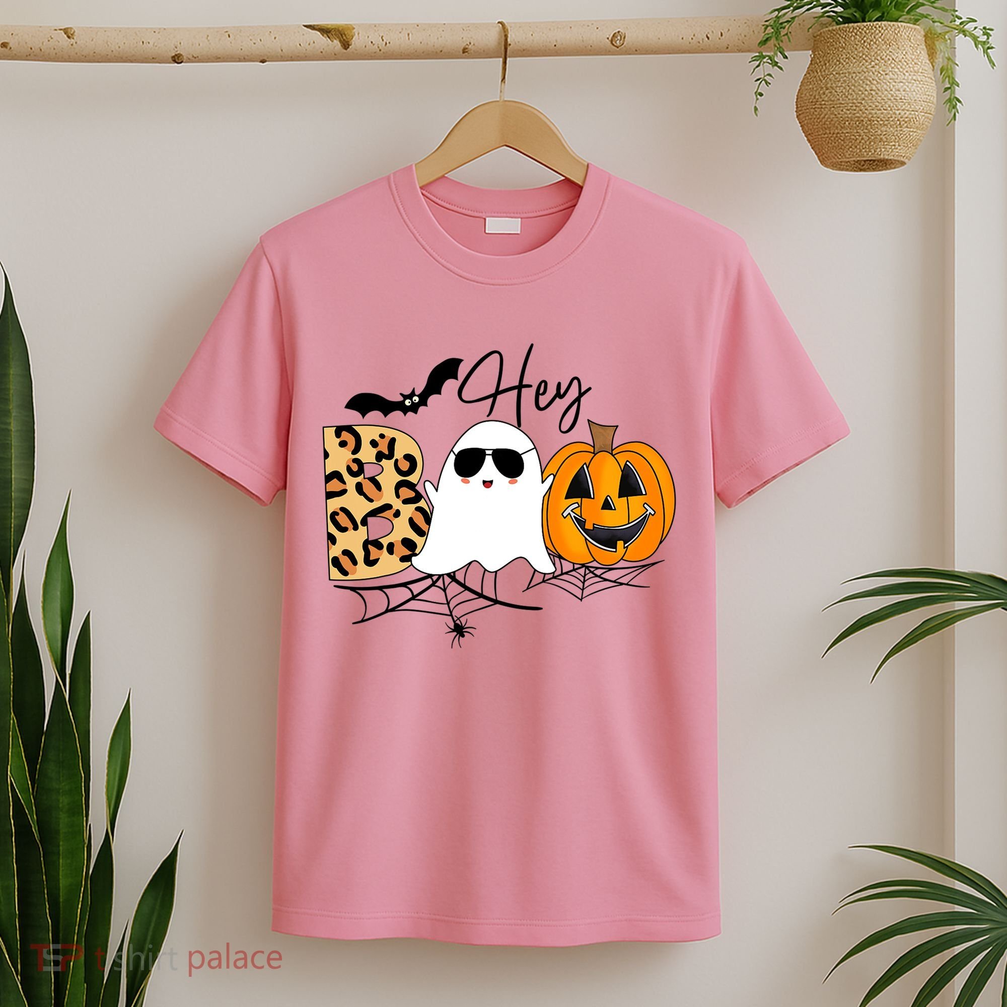 Cute Ghost Halloween Pumpkin Face Hey Boo Trendy Halloween T-Shirt