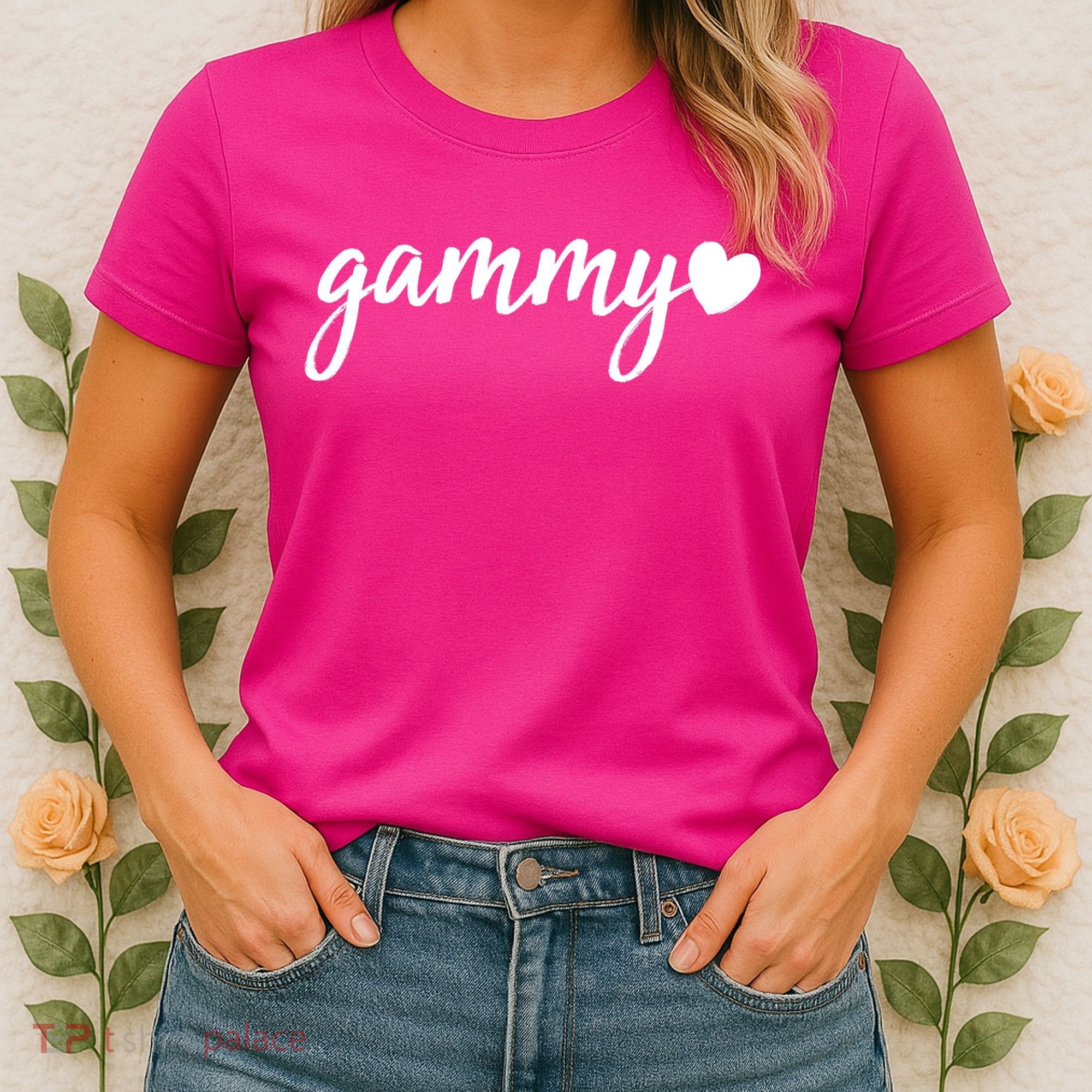Cute Gammy Heart Grandma Women's T-Shirt