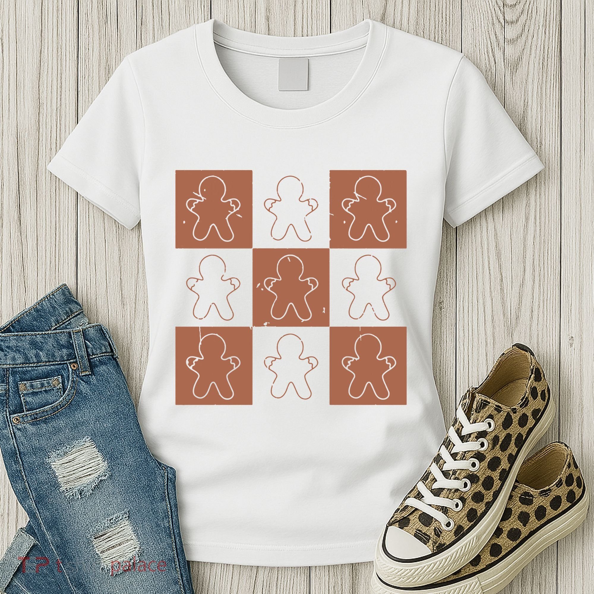 Checkered Gingerbread Man Retro Women's T-Shirt