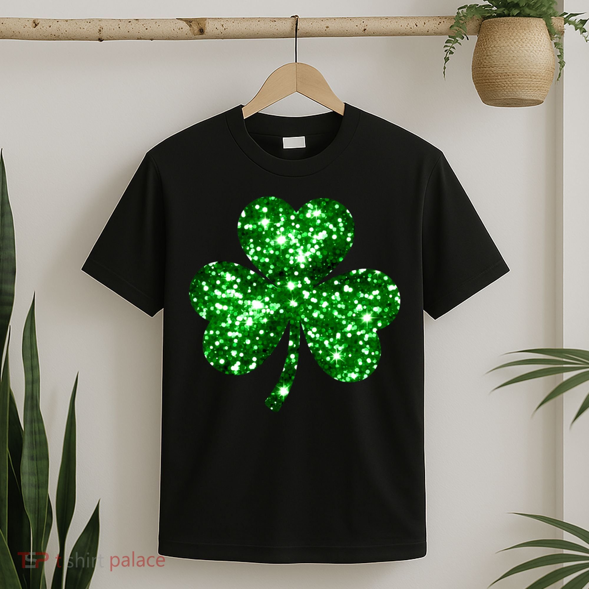 Cute Glittery St Patrick's Day Shamrock T-Shirt