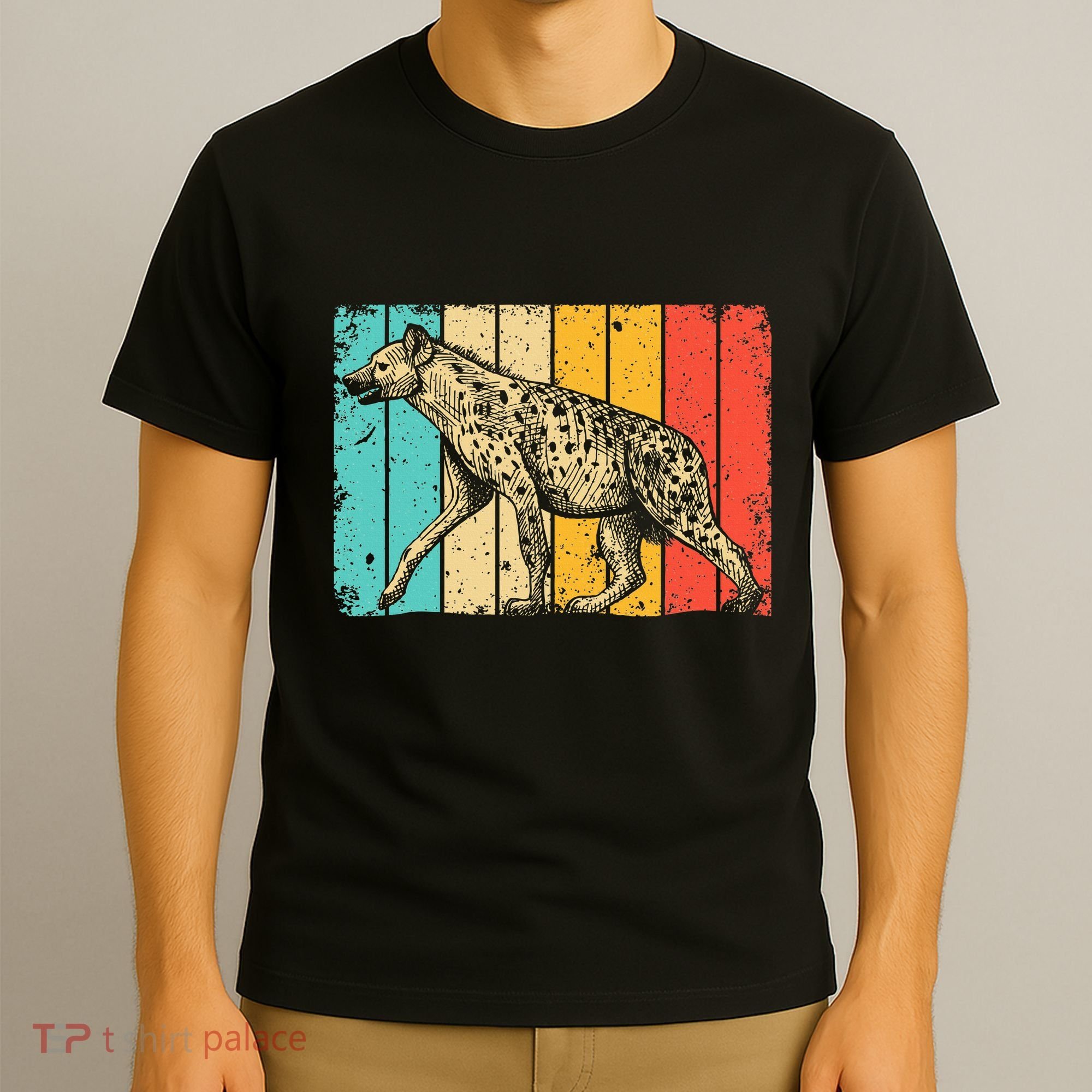 Cool Hyena Africa Animal Zookeeper Retro Hyena T-Shirt