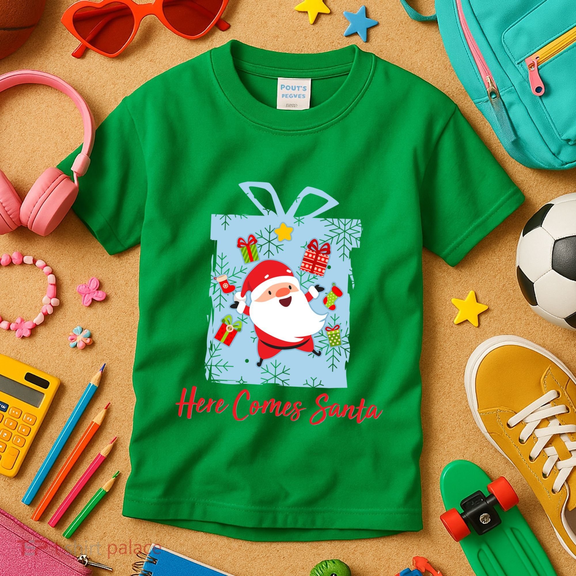 Christmas Here Comes Santa Gift Box Kids T-Shirt