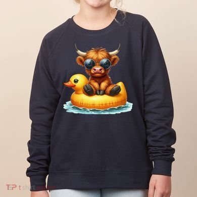 Cute Highland Cow Duck Pool Float Summer Vibes Swimming Women's Sweatshirt
