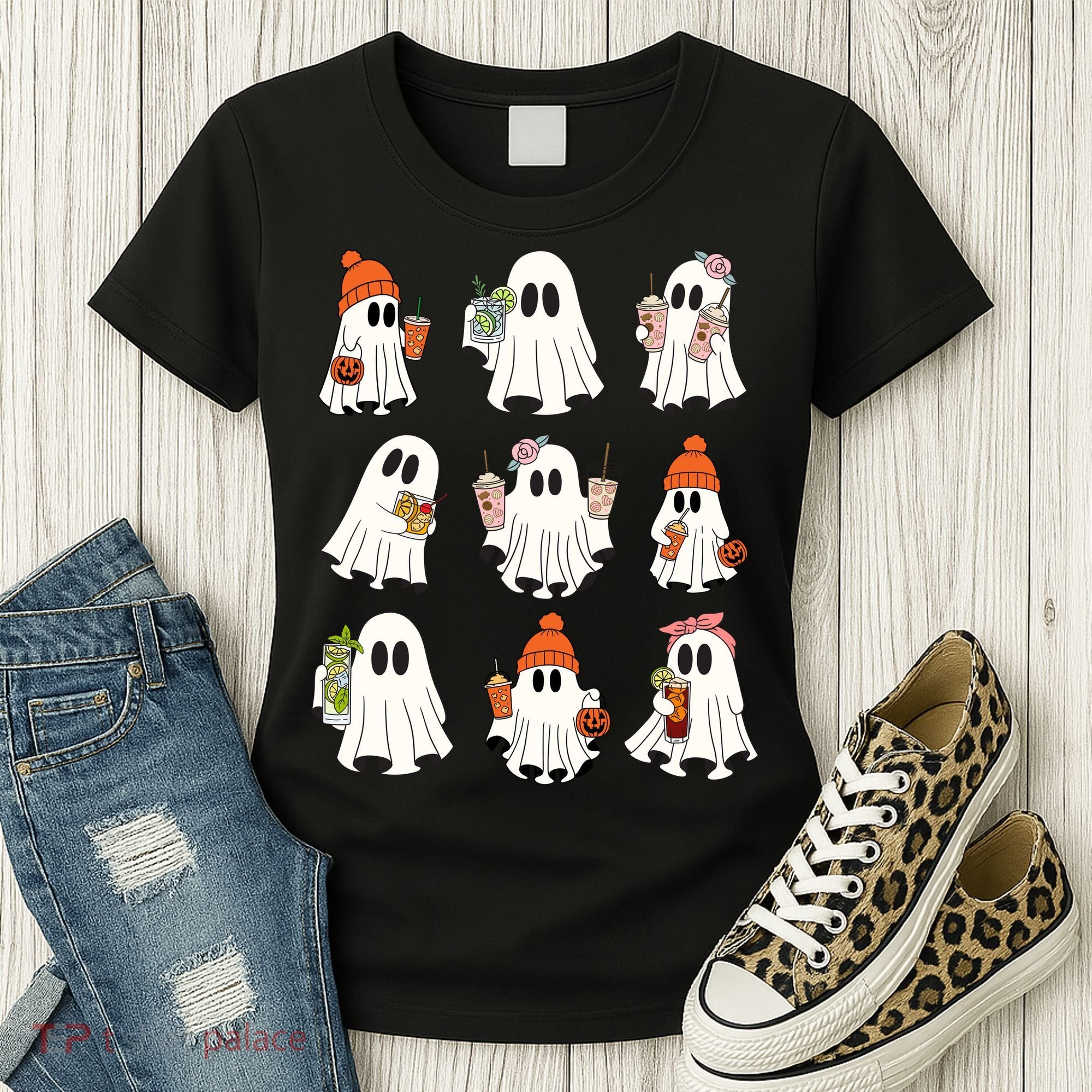 Cute Halloween Ghost Vibes Spooky Autumn Gift Women's T-Shirt