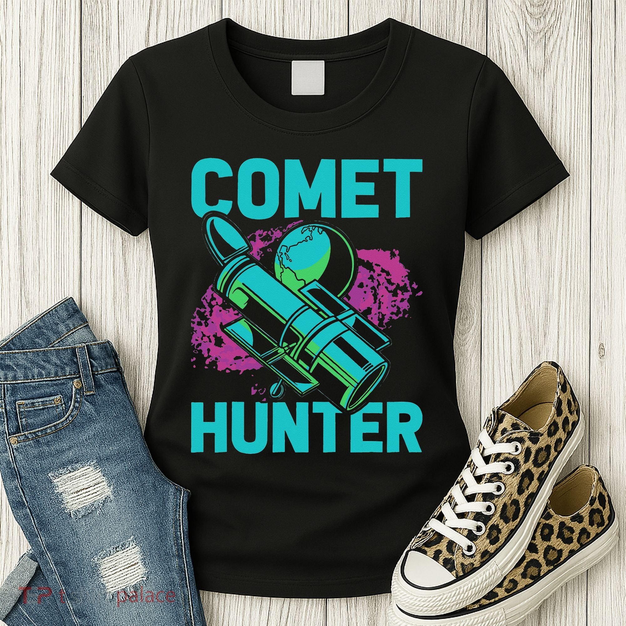 Comet Hunter I Astronomy Women's T-Shirt
