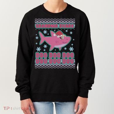 Christmas Grandma Shark Doo Doo Doo Women's Sweatshirt