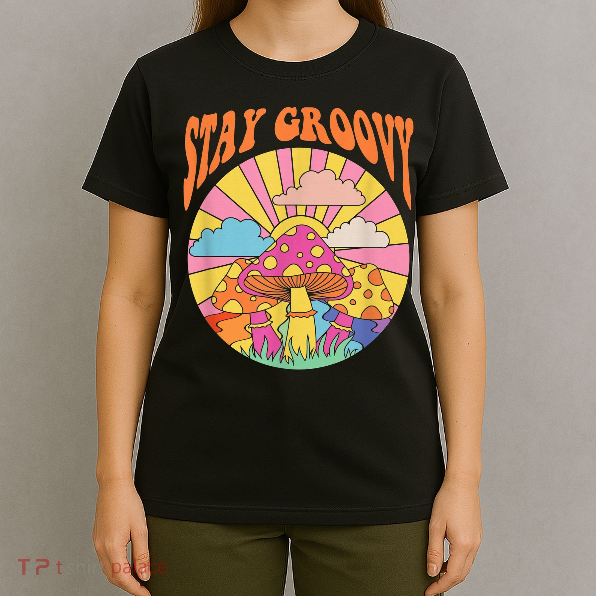 Cute Indie Aesthetic Mushroom Stay Groovy Retro 70s Hippie T-Shirt