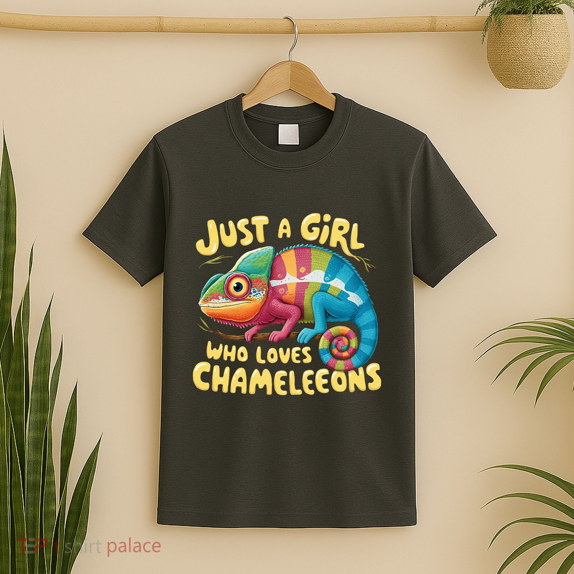 Chameleon Just A Girl Who Loves Chameleons T-Shirt
