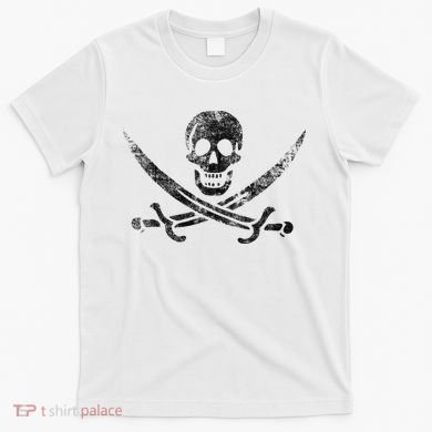 Calico Jack Pirate Flag Jolly Roger Distressed Graphic T-Shirt