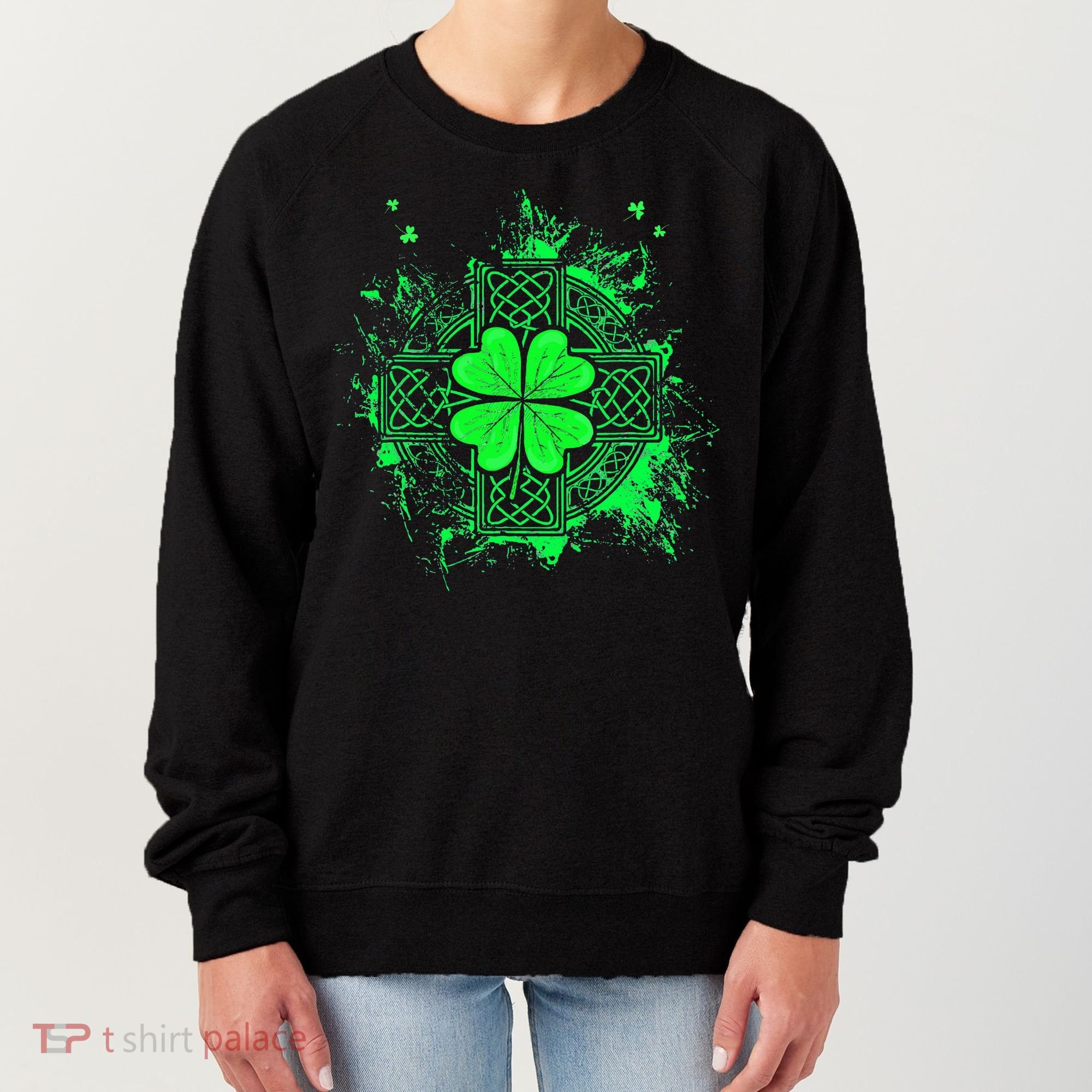 Celtic Knot Irish Shamrock Three Leaf Clover St Patricks Day Women's Sweatshirt