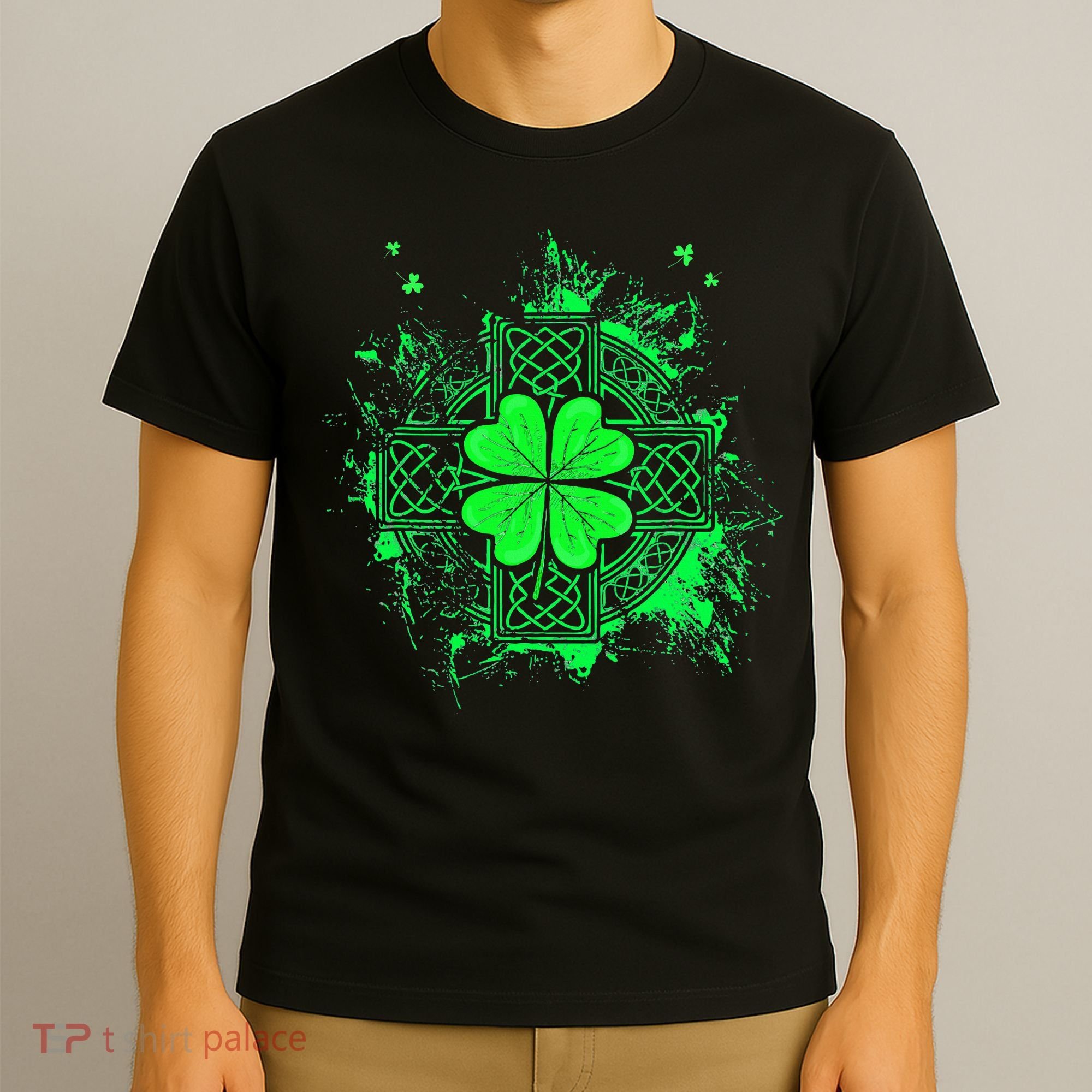 Celtic Knot Irish Shamrock Three Leaf Clover St Patricks Day T-Shirt