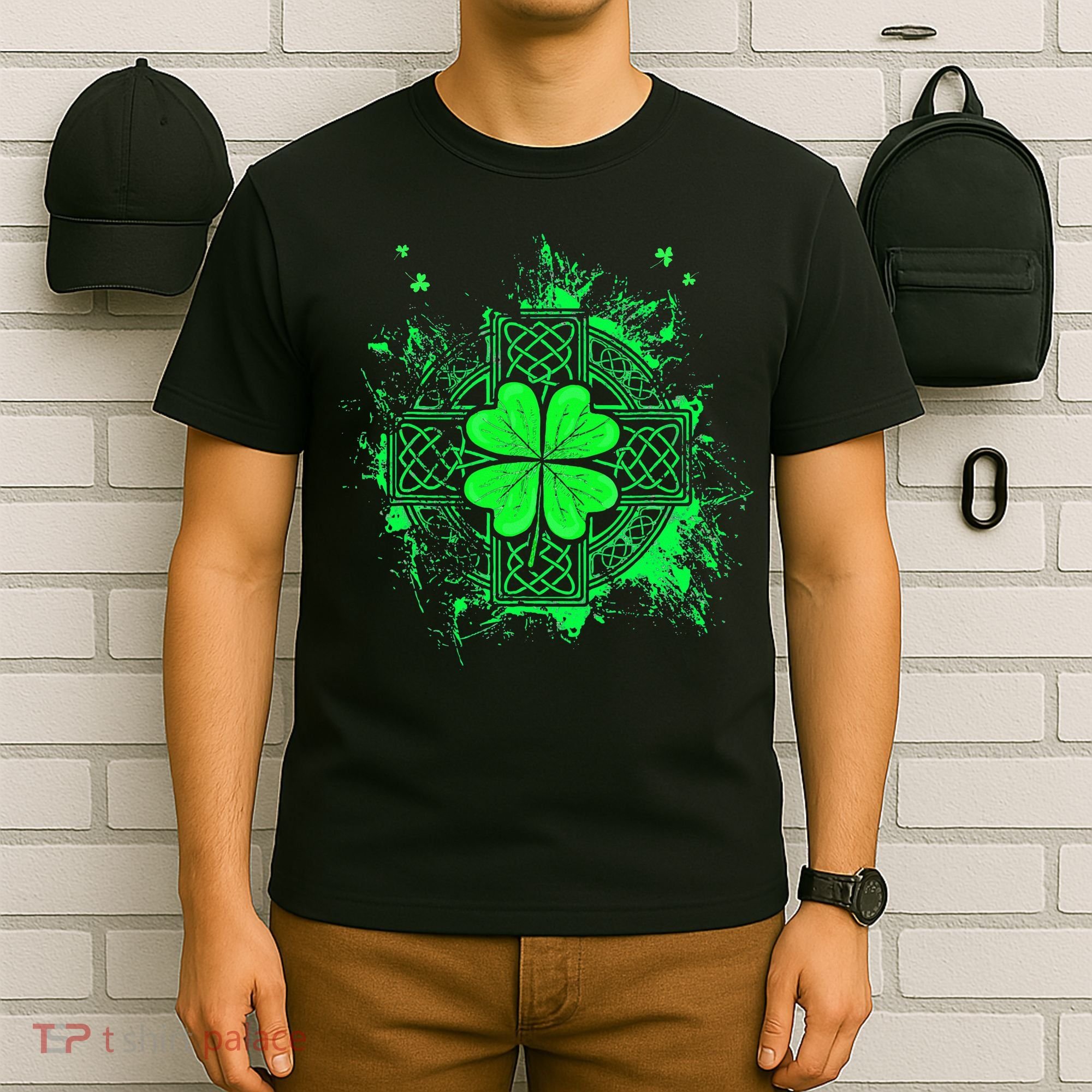 Celtic Knot Irish Shamrock Three Leaf Clover St Patricks Day T-Shirt