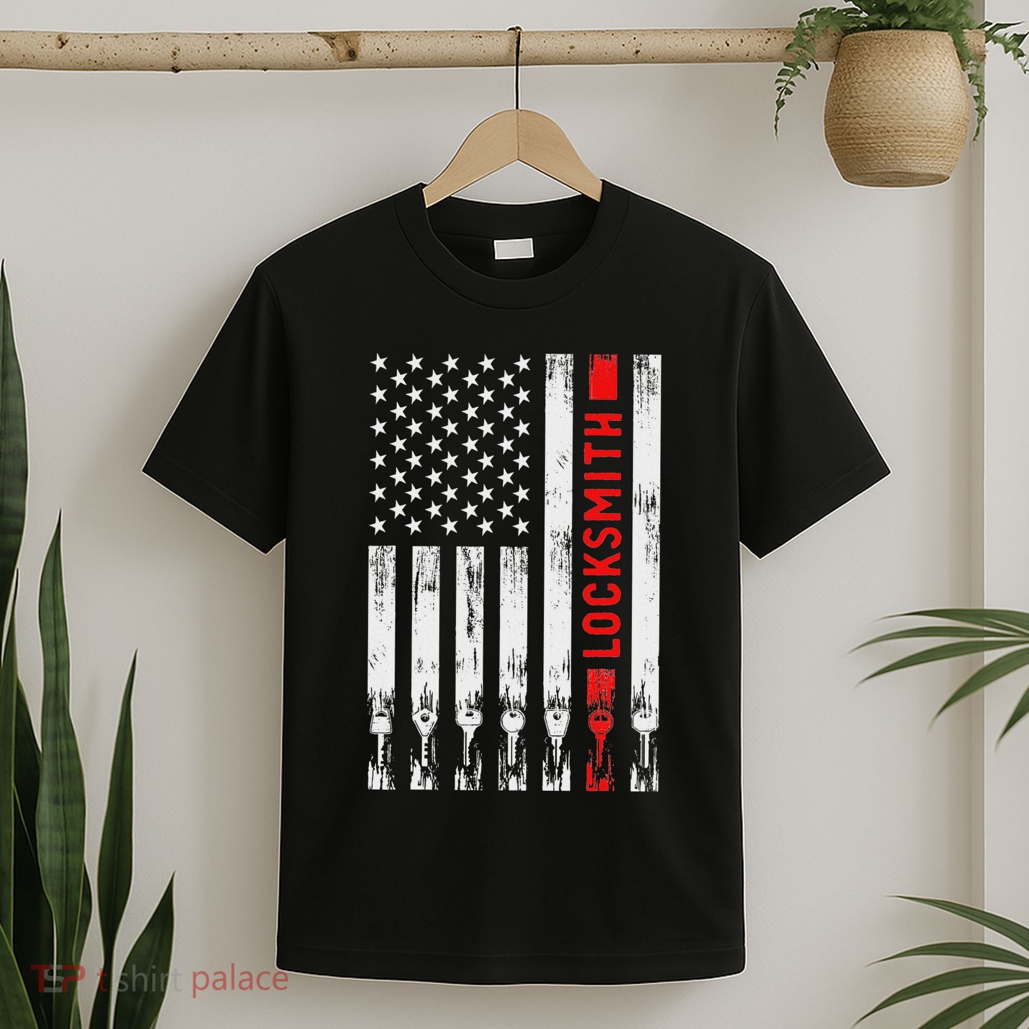 Cool Locksmith Art American Flag Lock Picker T-Shirt