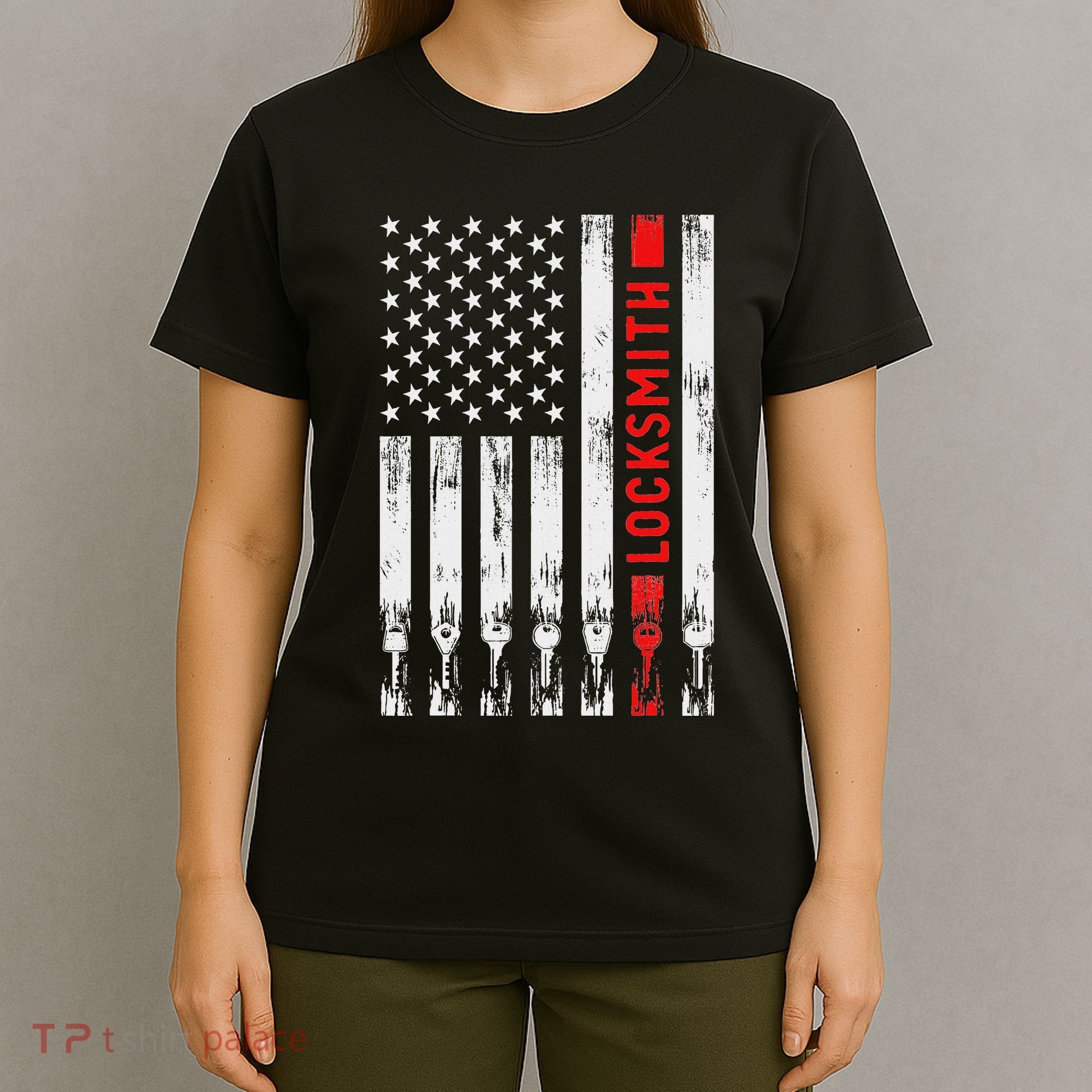 Cool Locksmith Art American Flag Lock Picker T-Shirt