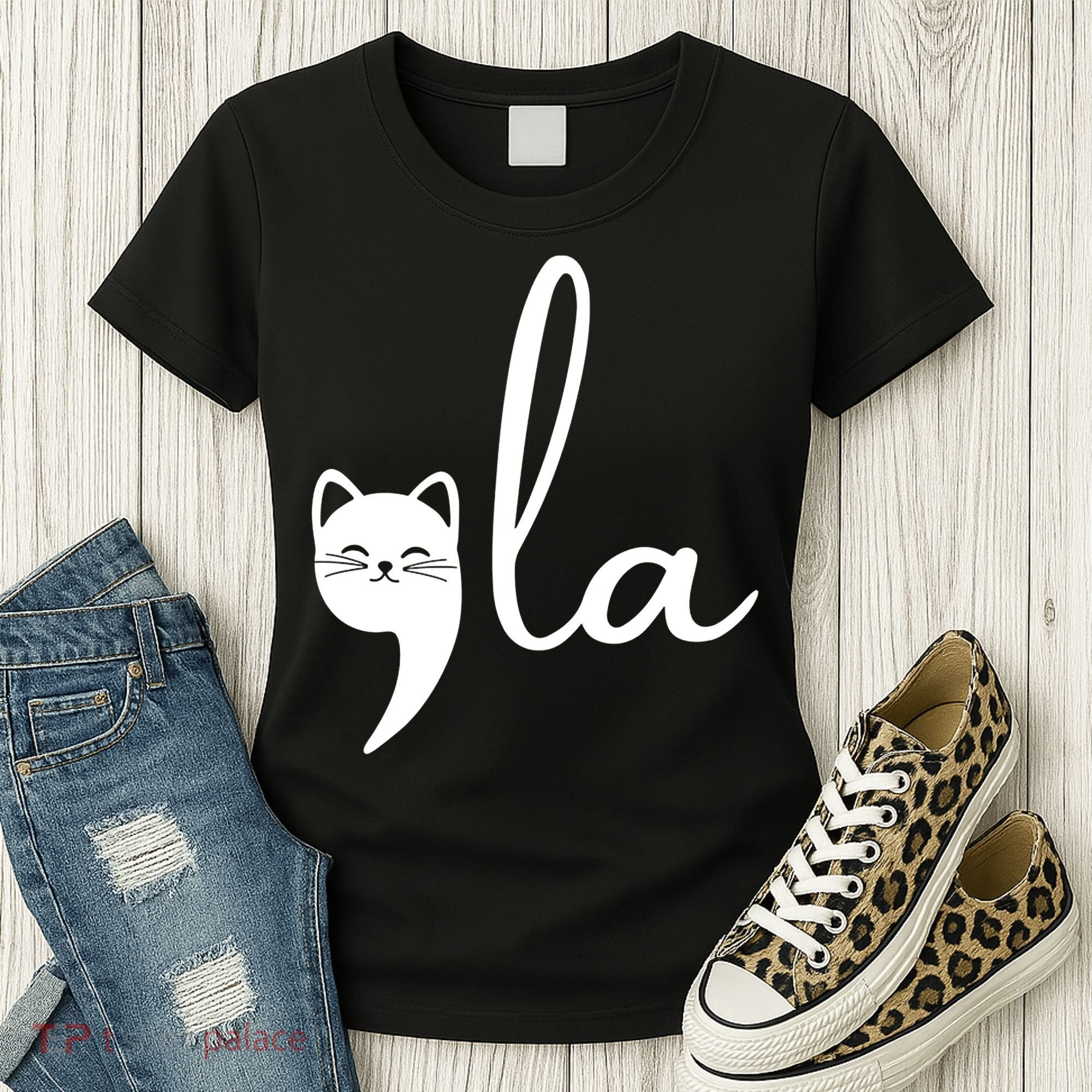 Comma La Cat Lady Kamala Harris Women's T-Shirt