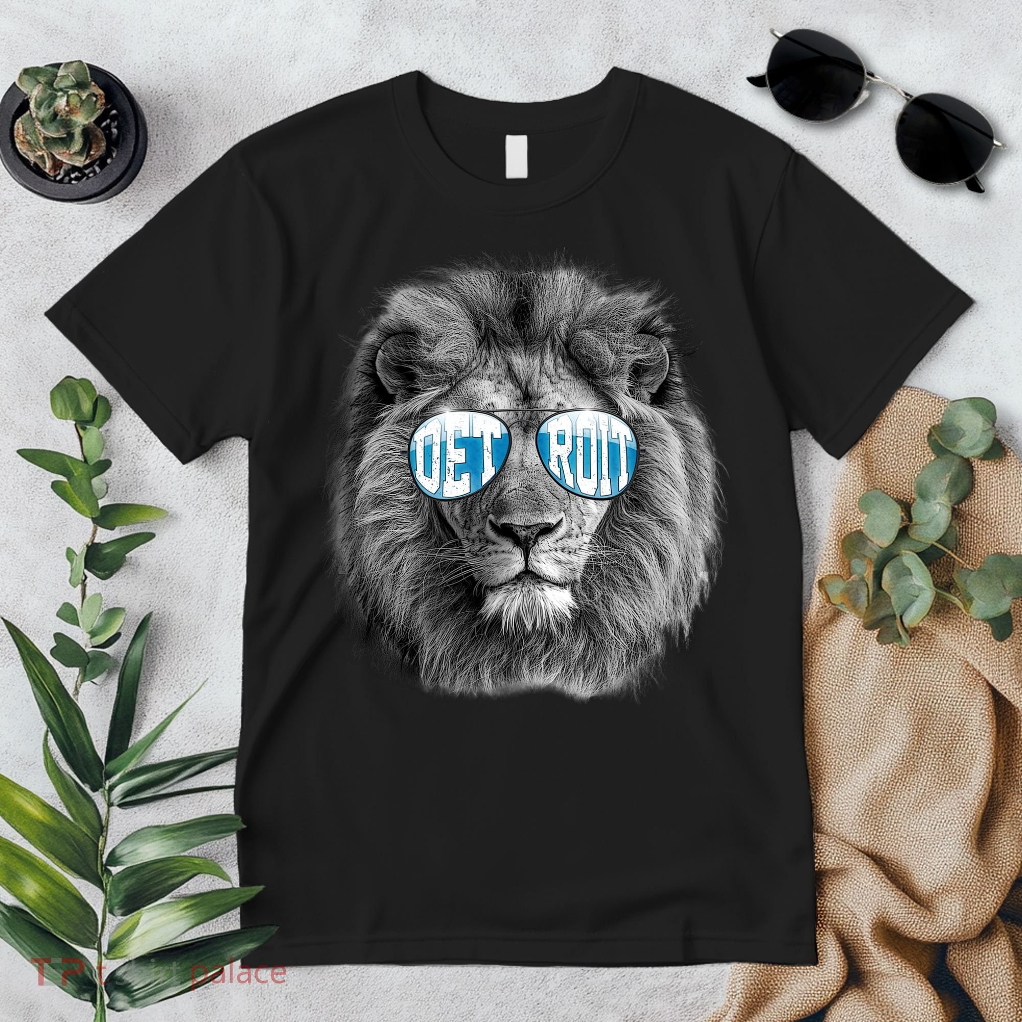 Cool Lions Football Sports Fan Premium T-Shirt