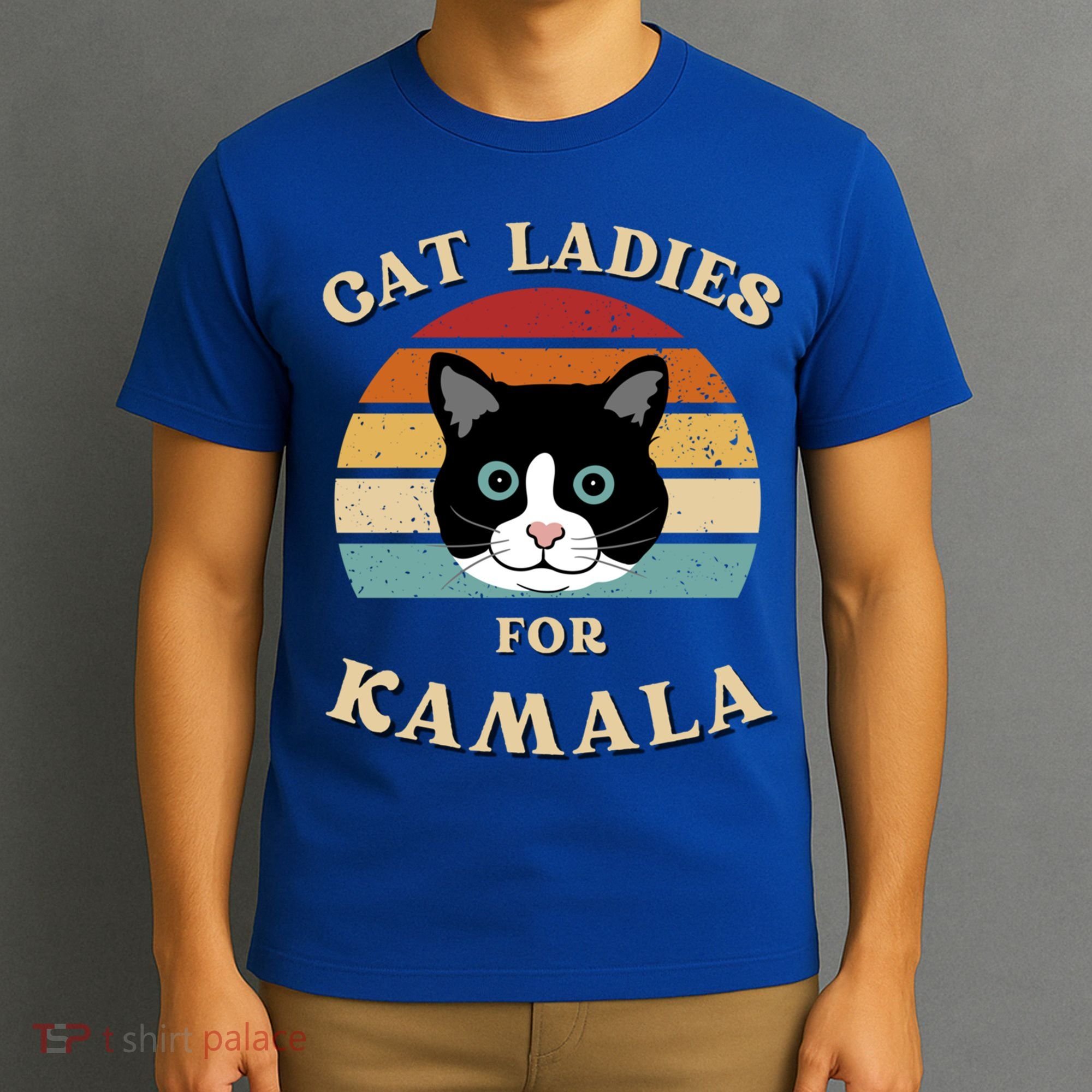 Cat Ladies For Kamala Harris Cool Gift T-Shirt
