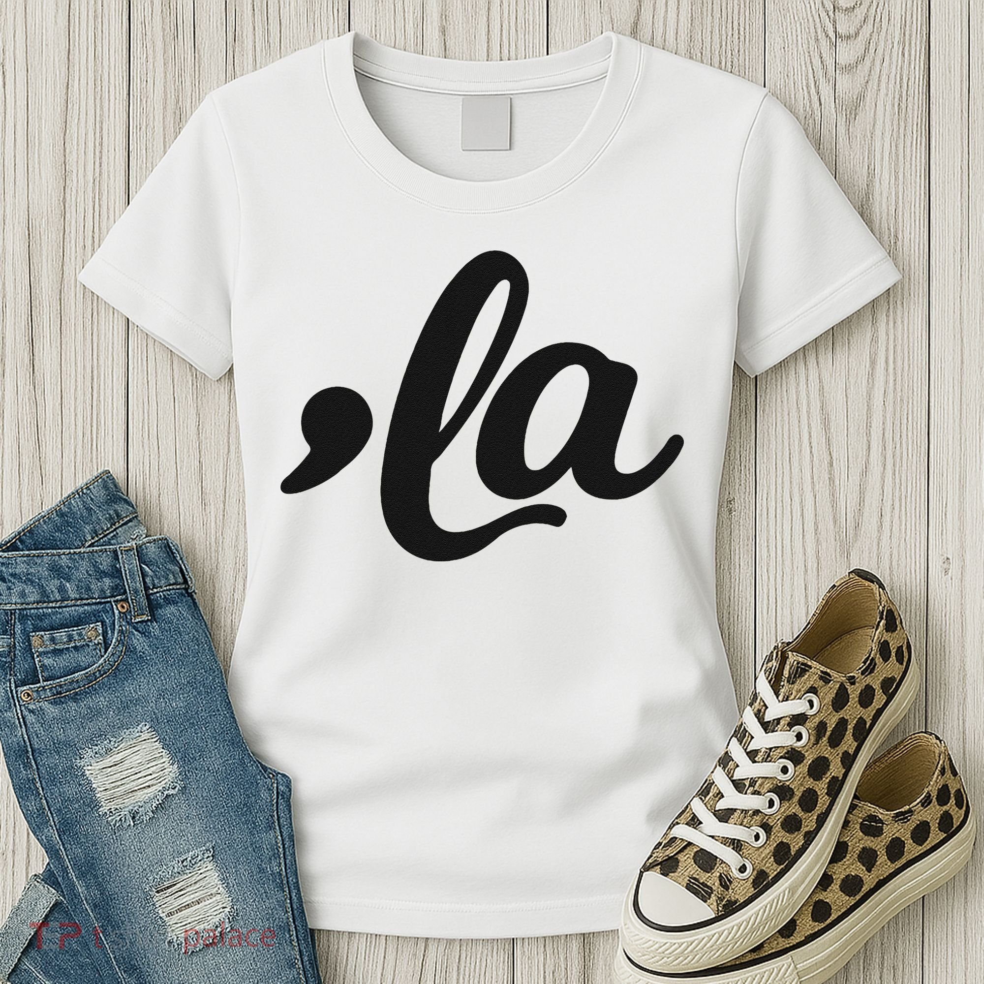 Comma La Kamala Harris 2024 Madam President Vote Kamala Women's T-Shirt