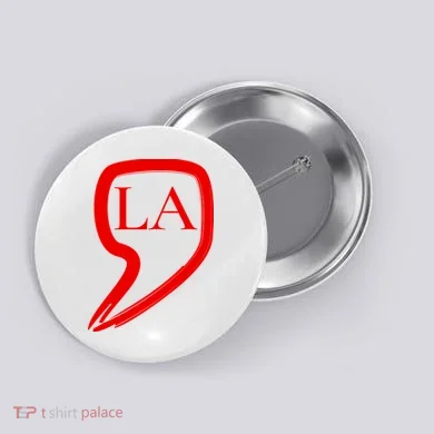 Comma La Kamala Harris Button