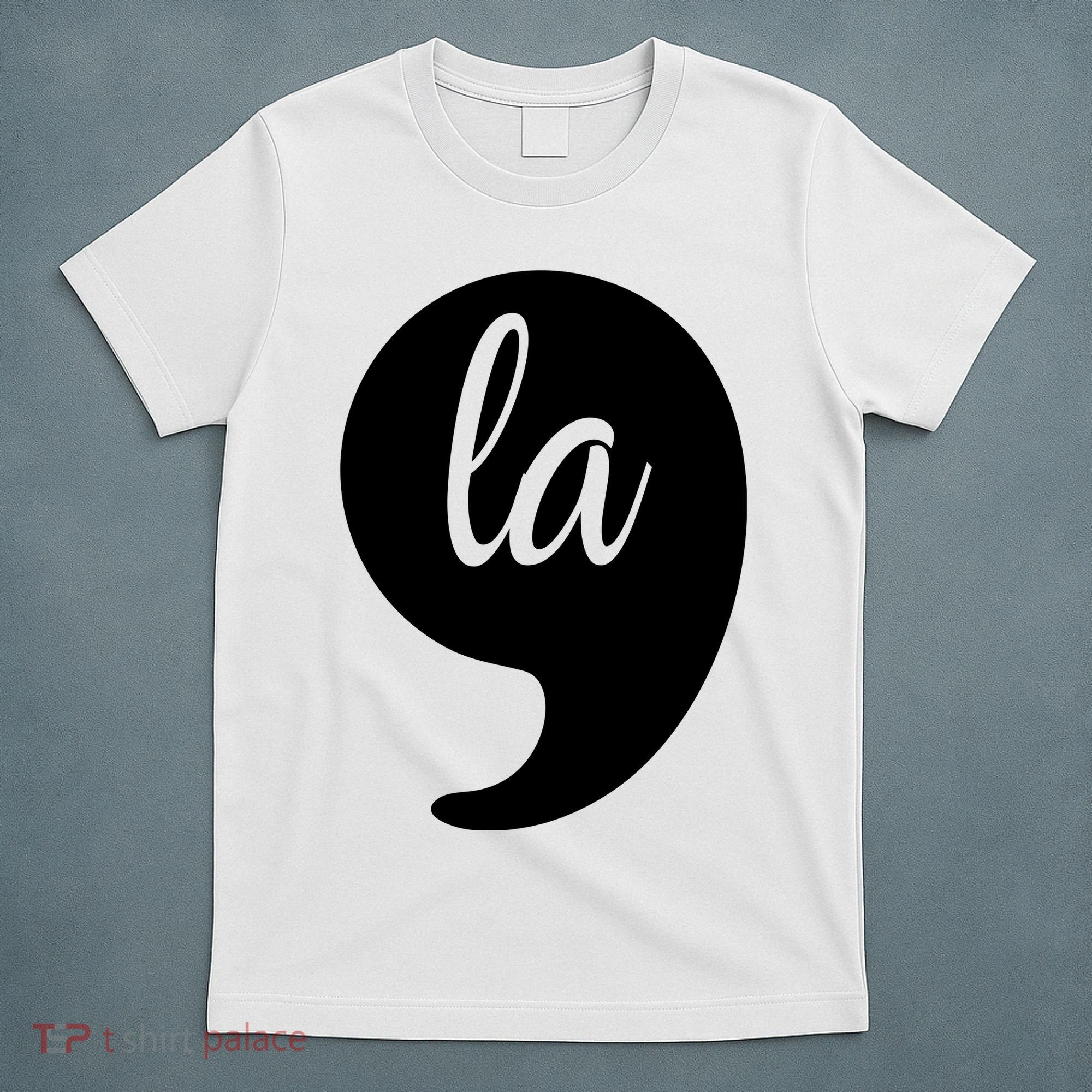 Comma La Kamala Harris For President 2024 Election T-Shirt