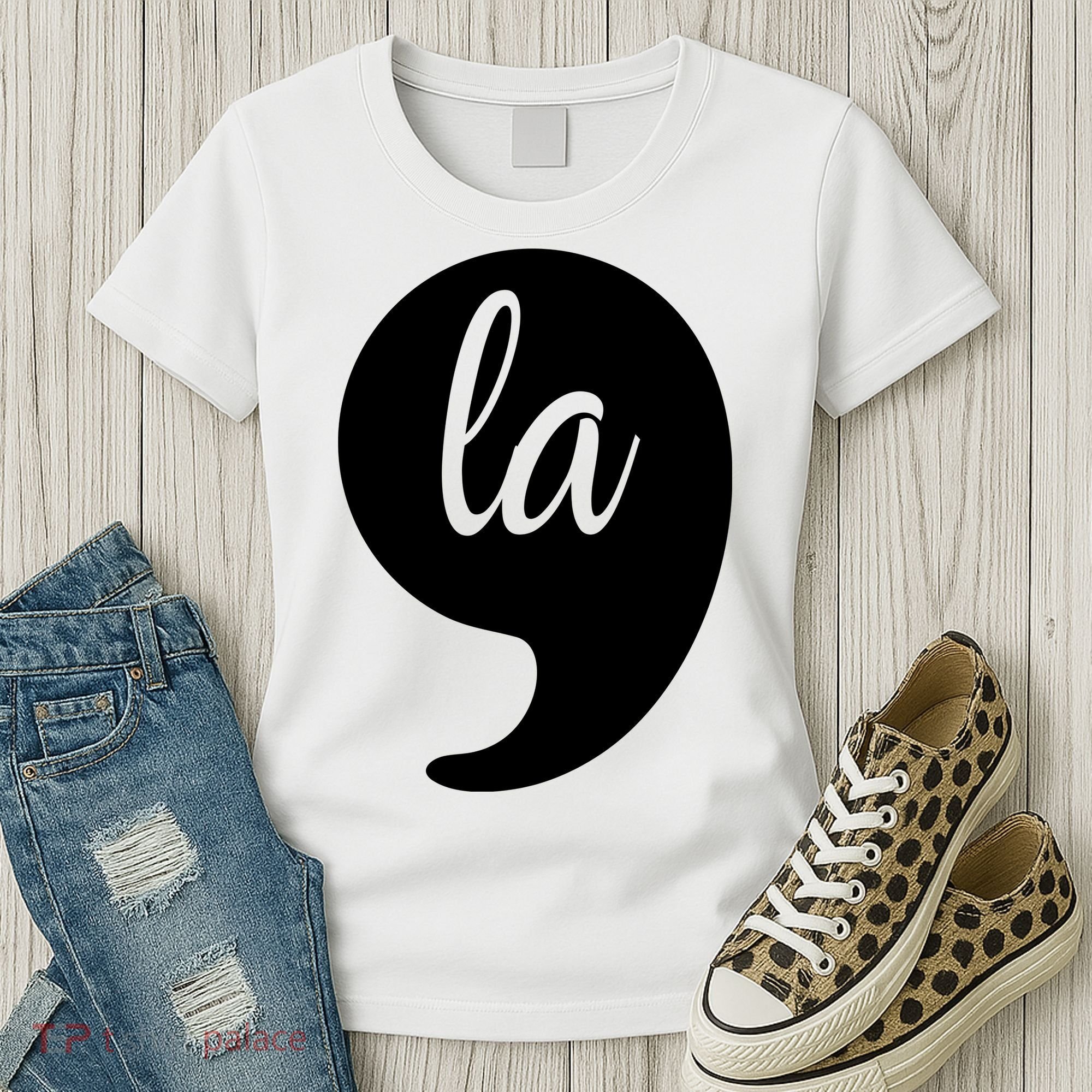 Comma La Kamala Harris For President 2024 Election Women's T-Shirt