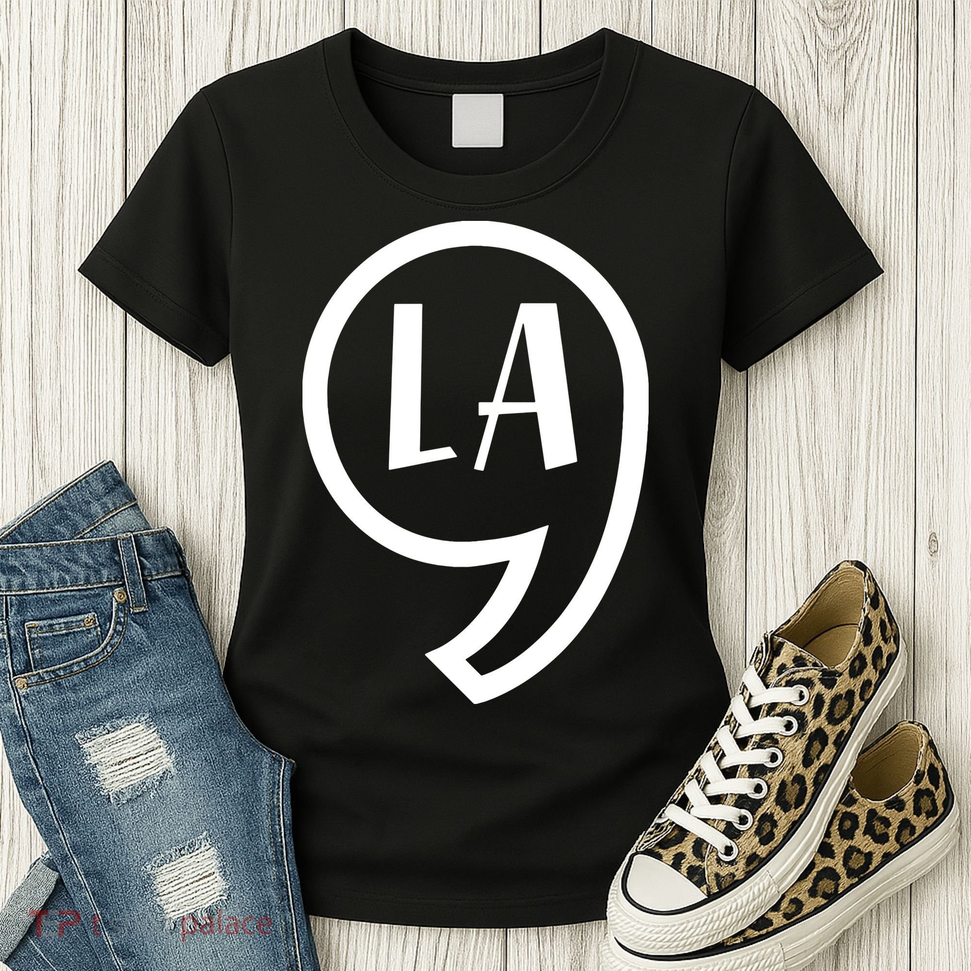 Comma La Kamala Harris Comma La Women's T-Shirt