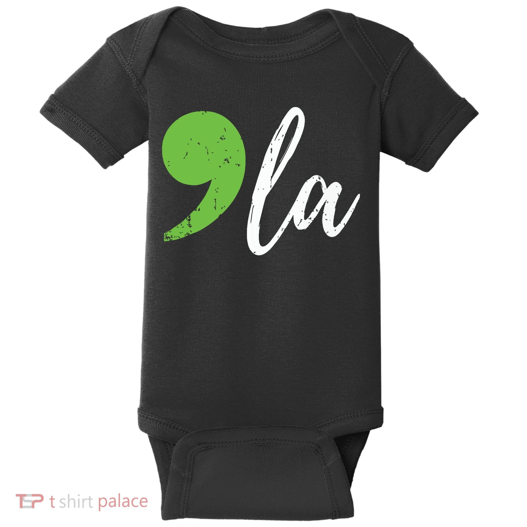 Comma La Kamala Harris Vote 2024 Baby Bodysuit