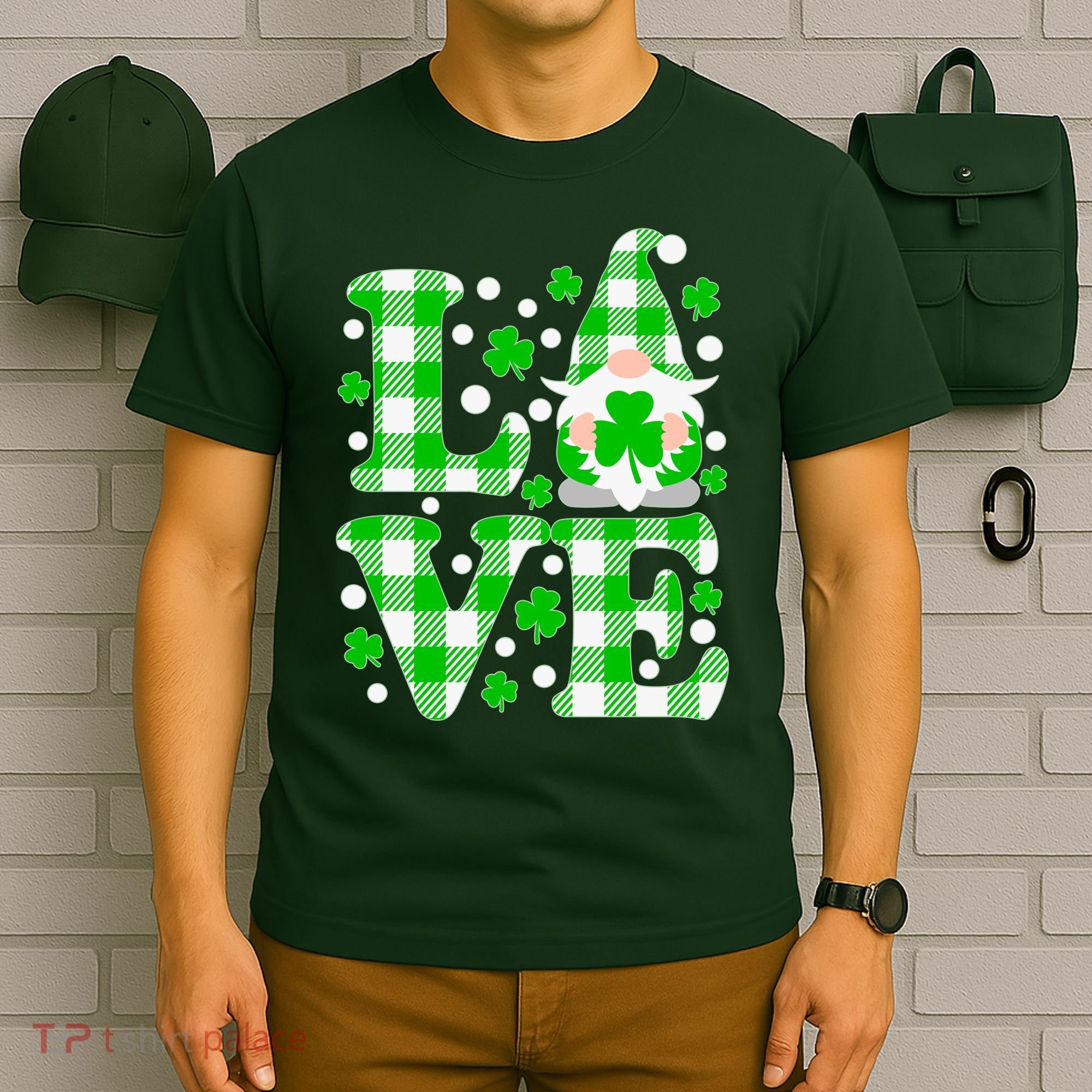 Cute Love St Patrick's Day Lucky Shamrock Gnome T-Shirt