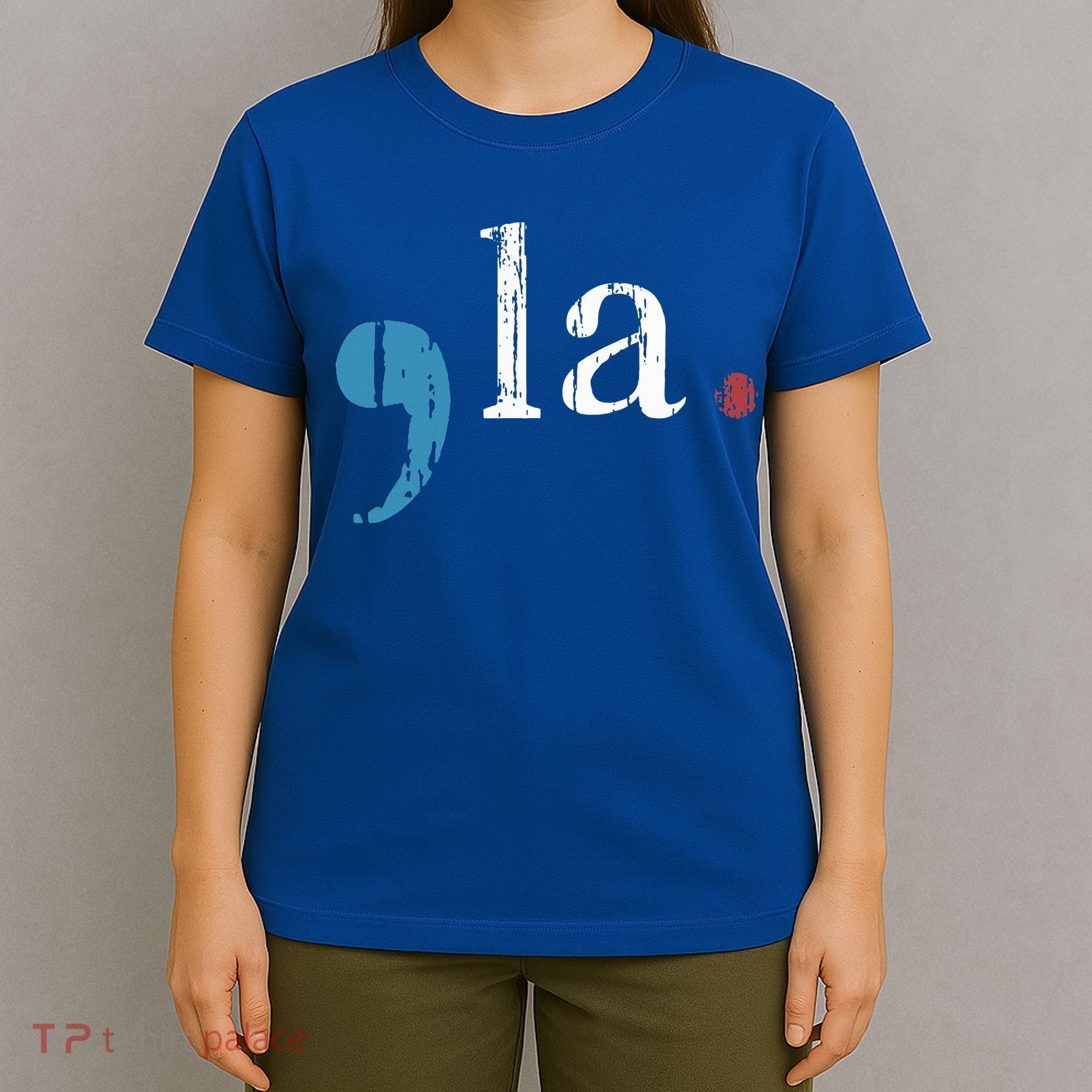 Comma La Vintage Gift For Women T-Shirt