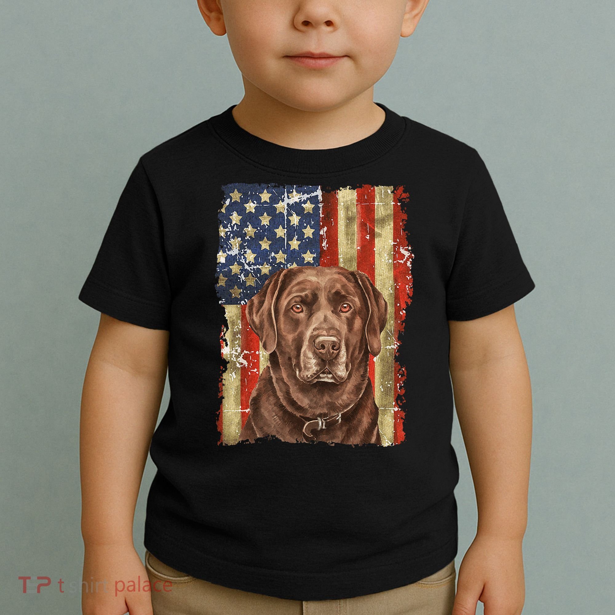 Chocolate Lab With USA Flag Gift  Toddler T-Shirt