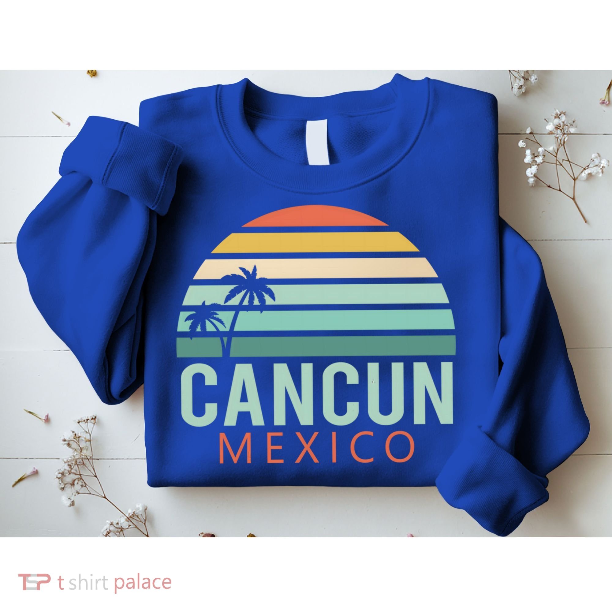 Cancun Mexico 2020 Retro Sun And Palm Group Gift Sweatshirt