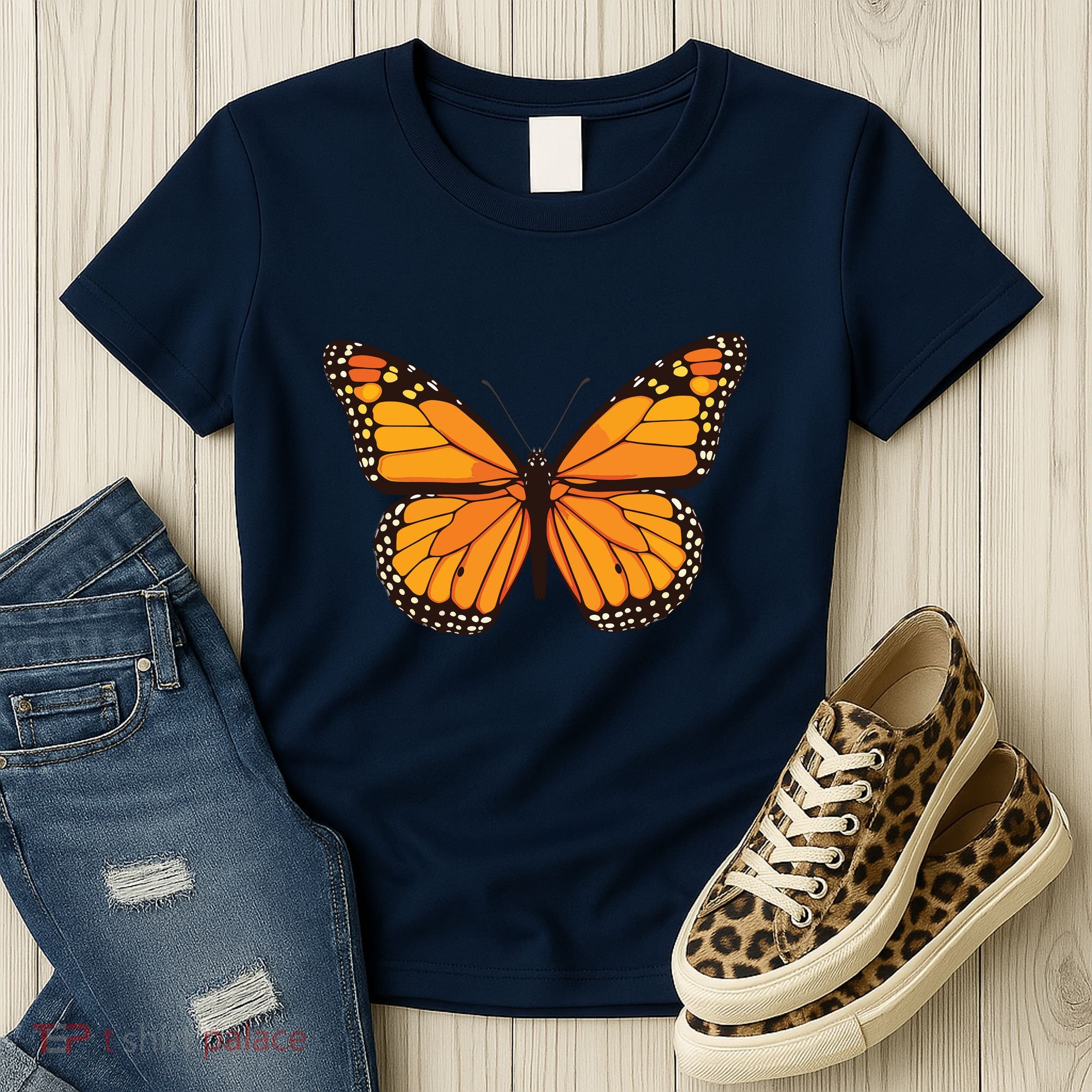 Cute Monarch Butterfly Women's T-Shirt