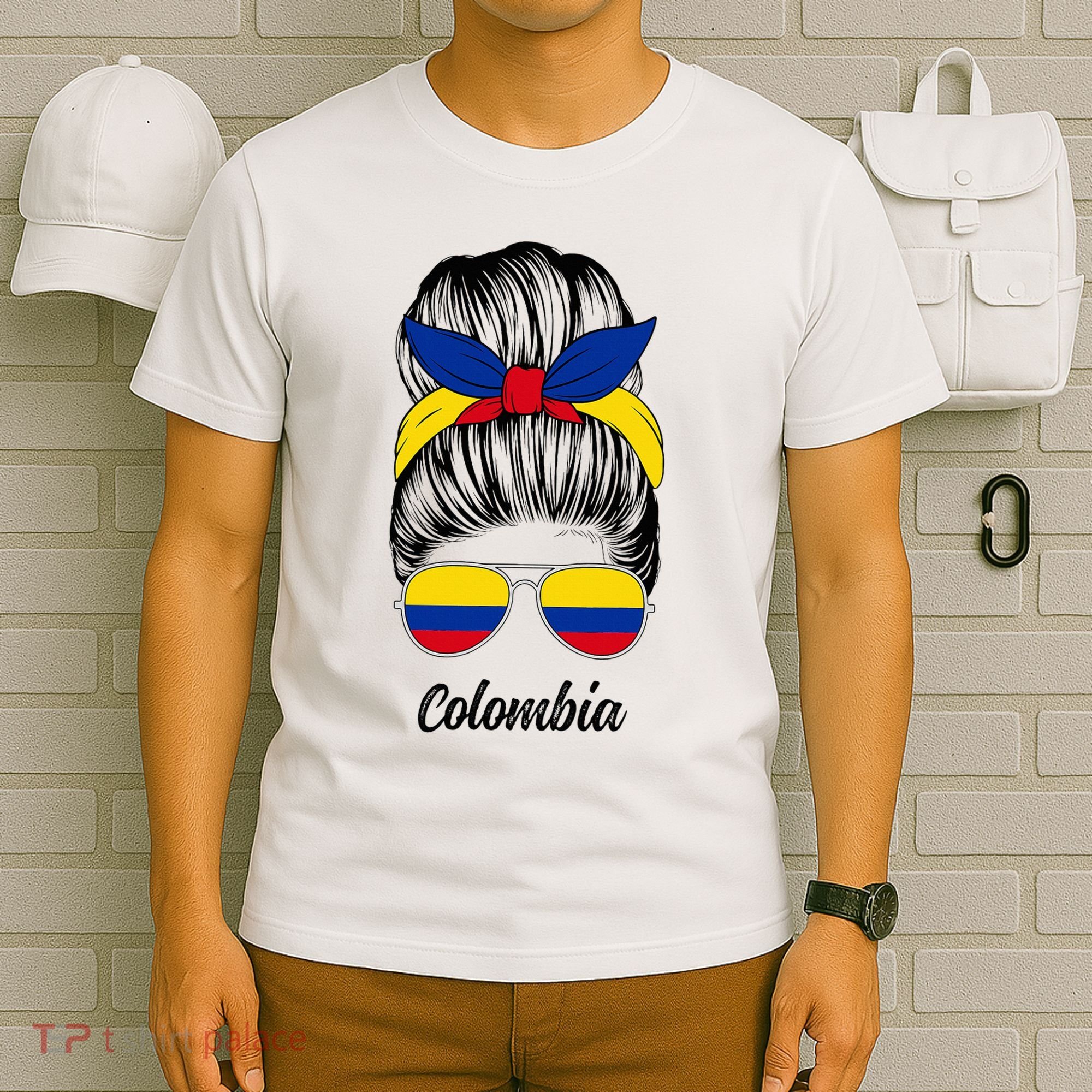 Colombia Messy Bun Cute Colombian Flag Pride Women Girls T-Shirt