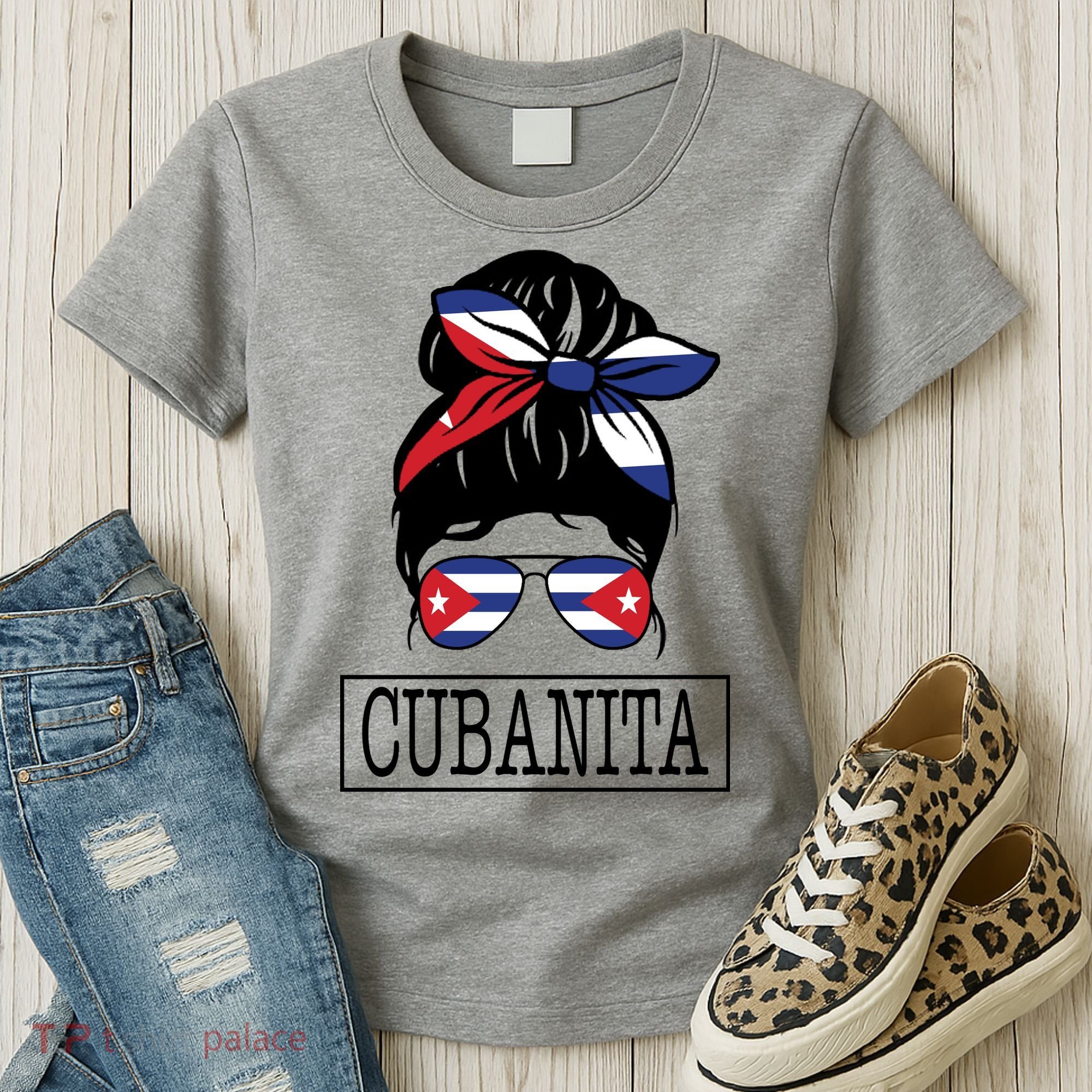 Cubanita Messy Bun Cuban Flag Cuba Women's T-Shirt