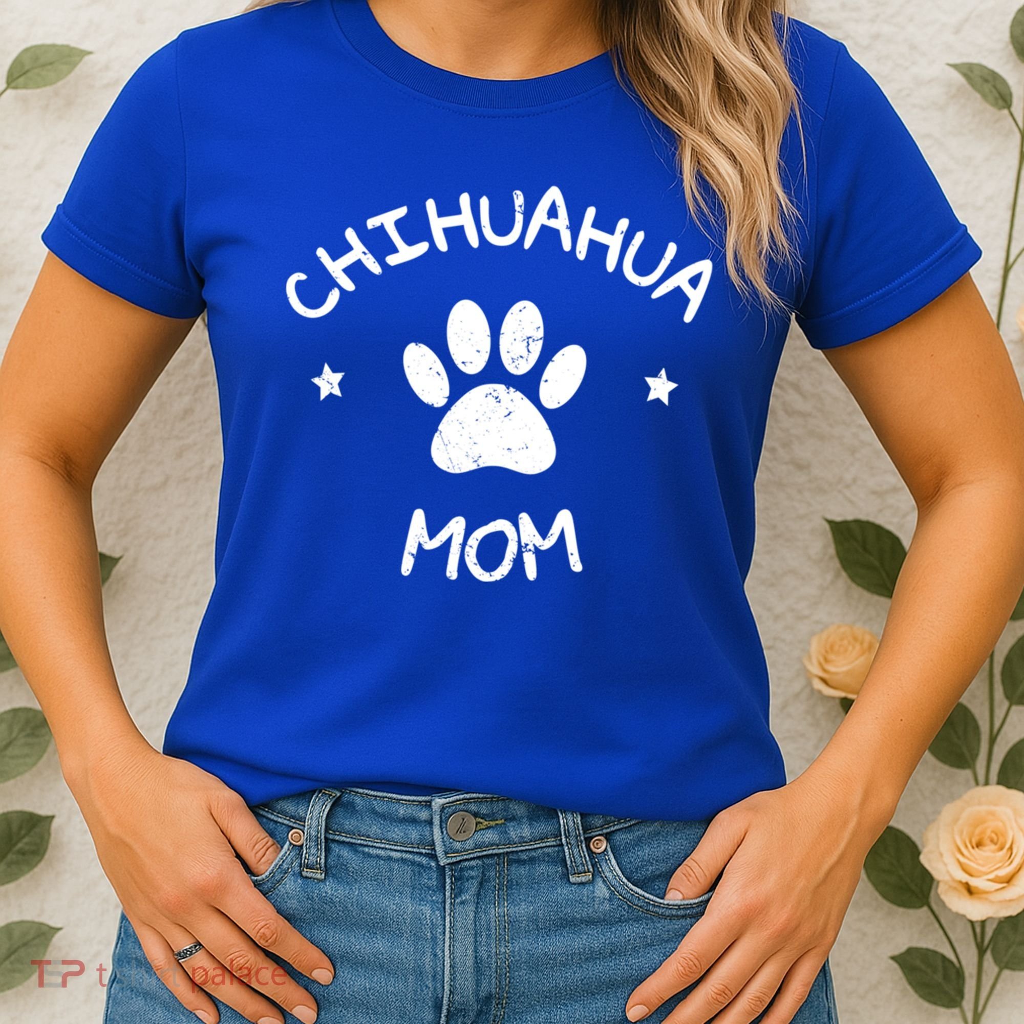 Chihuahua Mom Funny Gift Women's T-Shirt