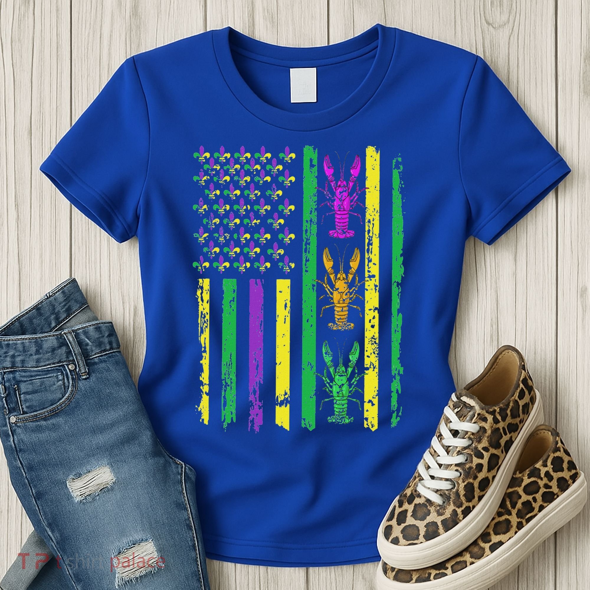 Carnival Mardi Gras USA American Flag Crawfish Parade  Women's T-Shirt